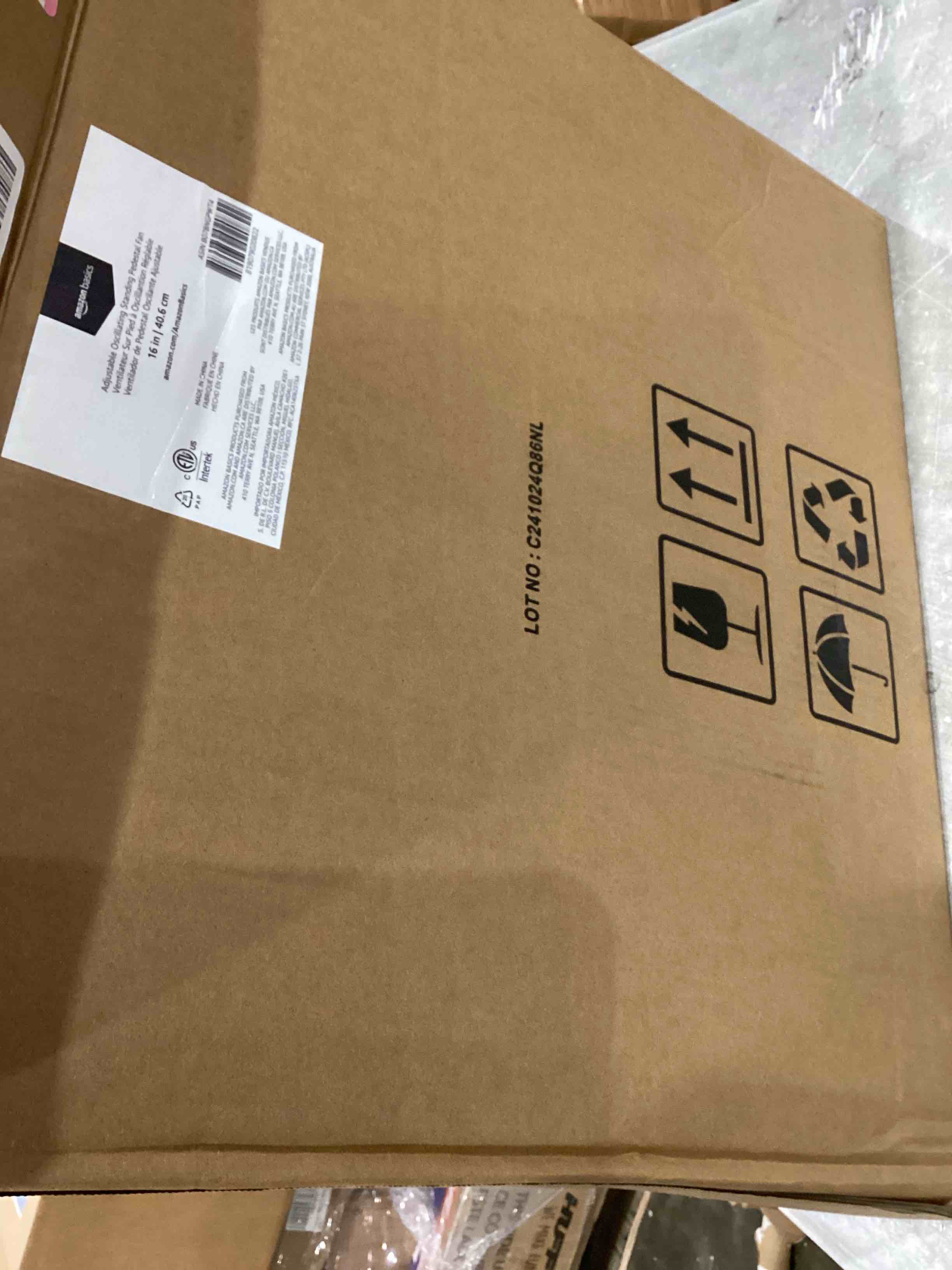 https://s3.amazonaws.com/lotting-images-prod/bidfta/GRA1992892_1758120031991.jpeg