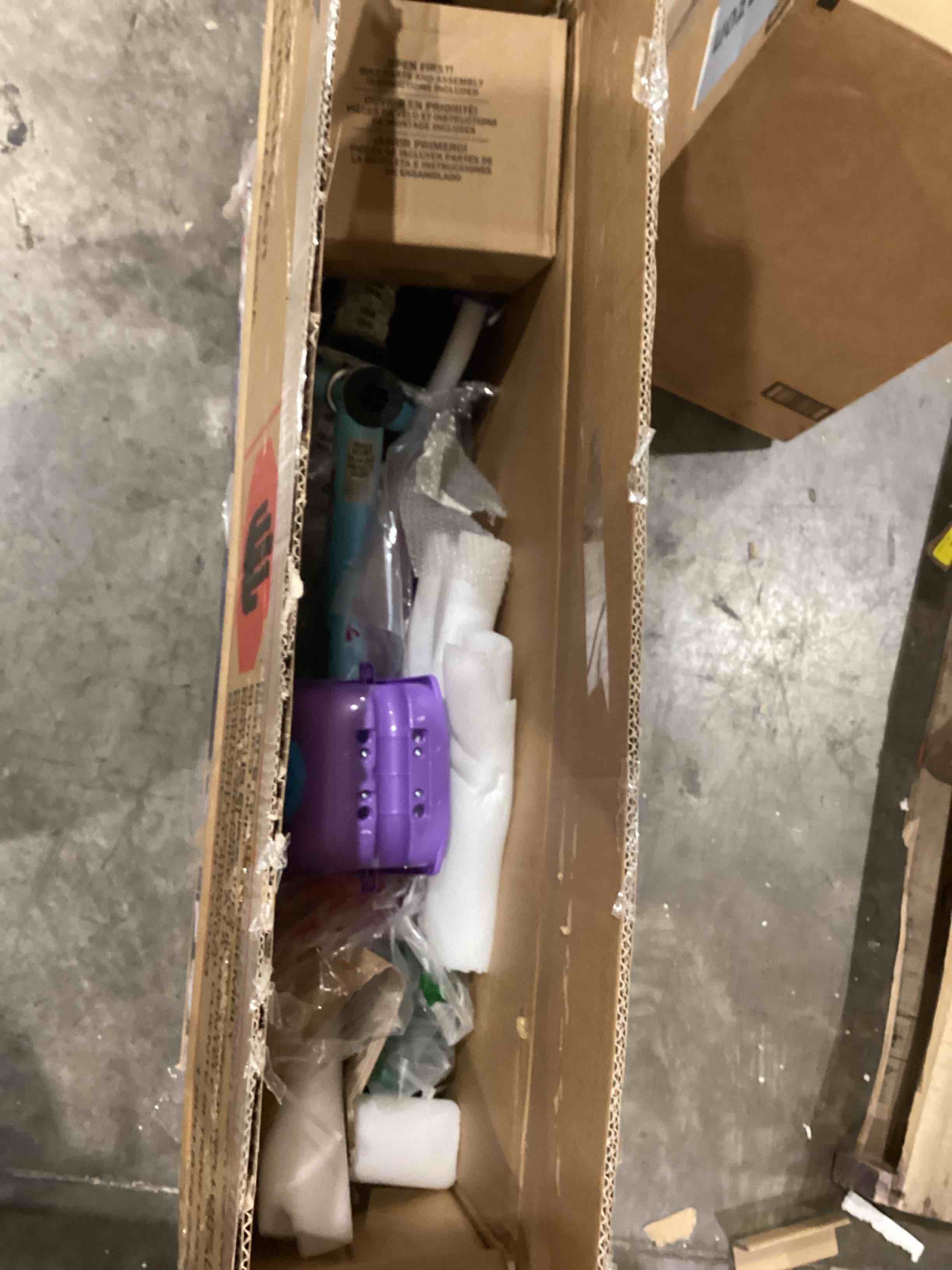 https://s3.amazonaws.com/lotting-images-prod/bidfta/GRA1992905_1758123242506.jpeg