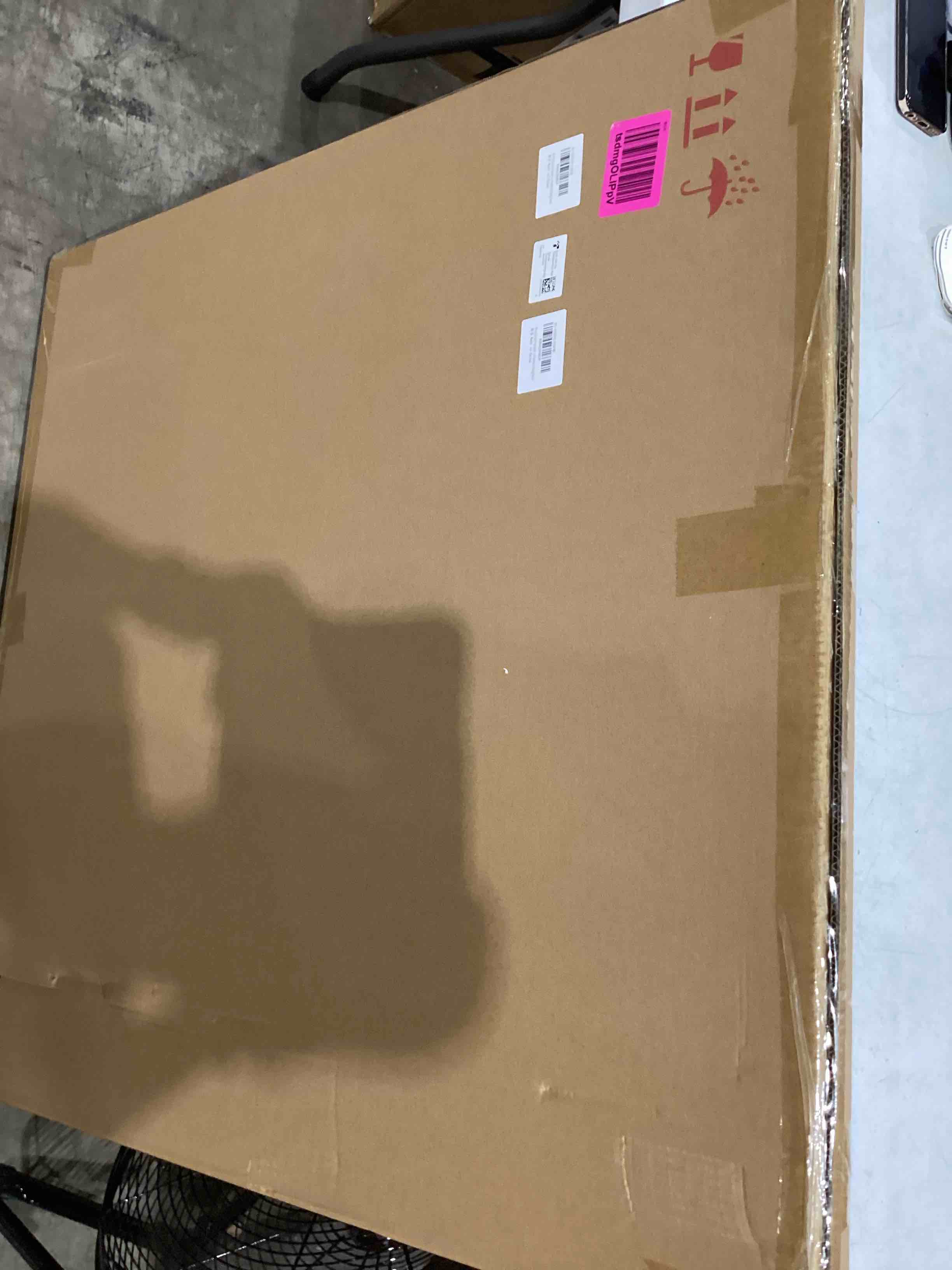 https://s3.amazonaws.com/lotting-images-prod/bidfta/GRA1993256_1750945555866.jpeg