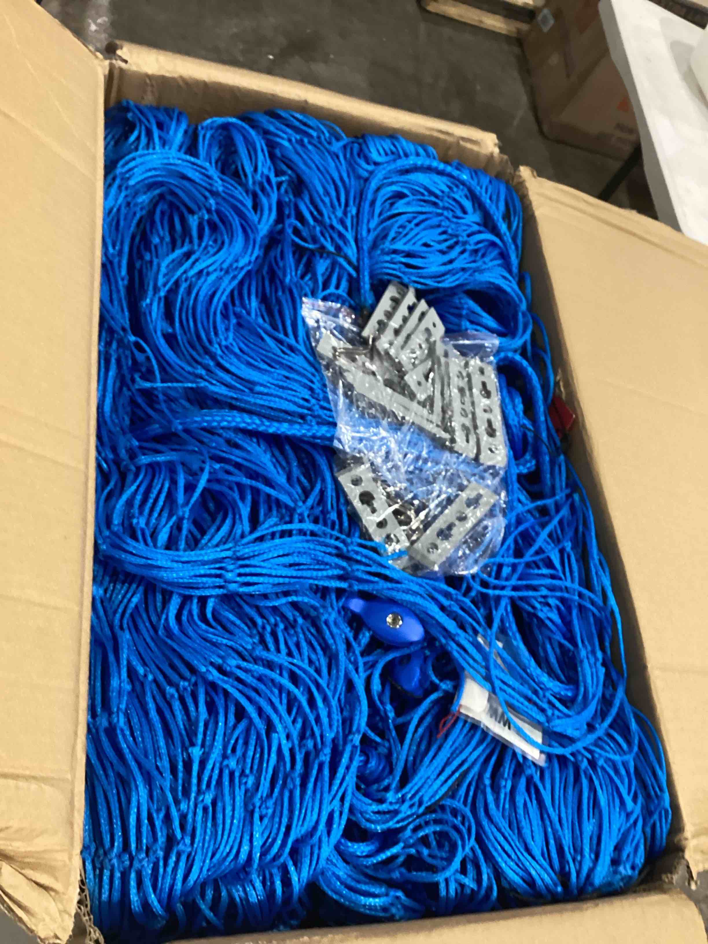https://s3.amazonaws.com/lotting-images-prod/bidfta/GRA1993289_1750956326140.jpeg