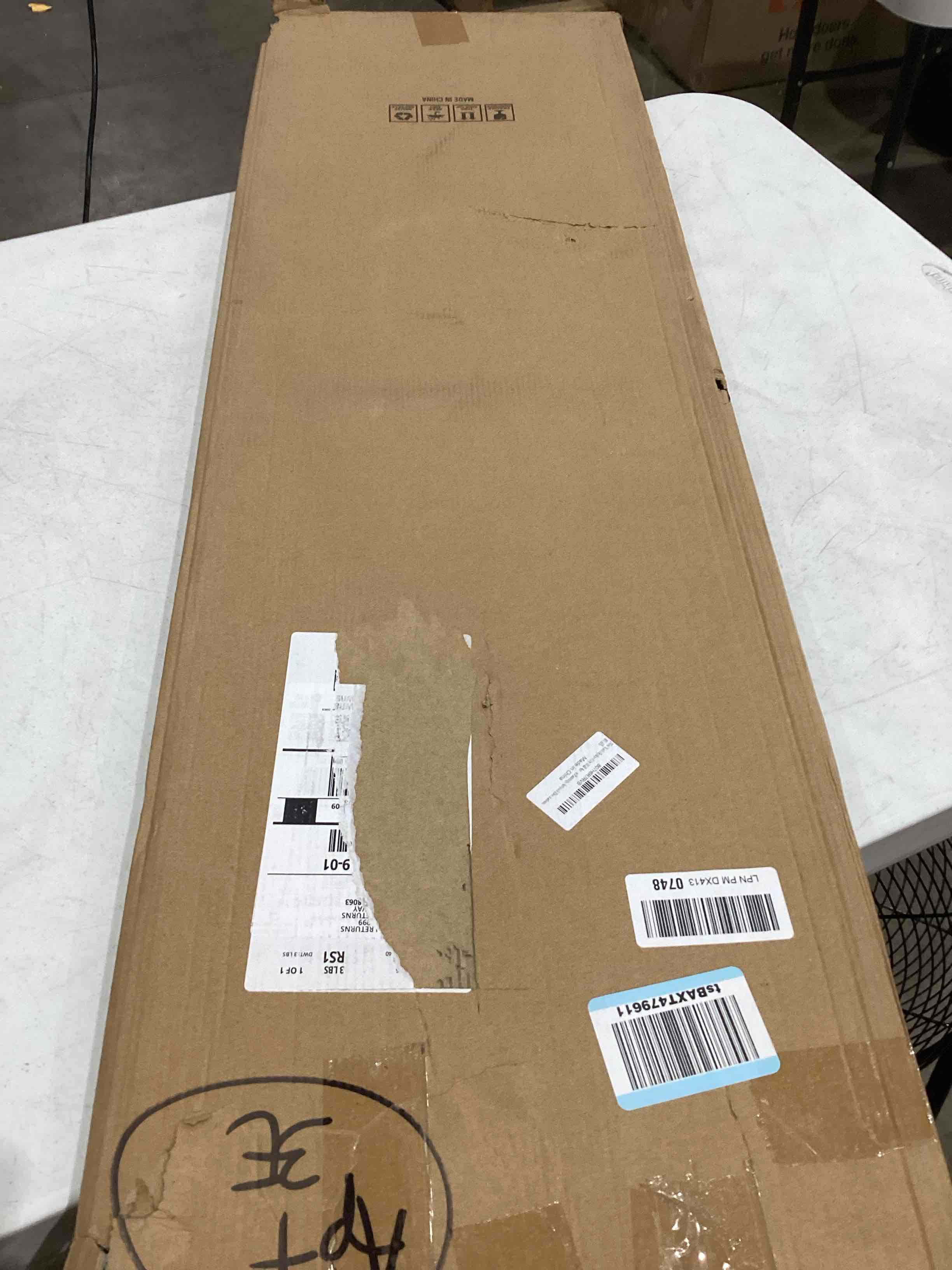 https://s3.amazonaws.com/lotting-images-prod/bidfta/GRA1993305_1750959019456.jpeg