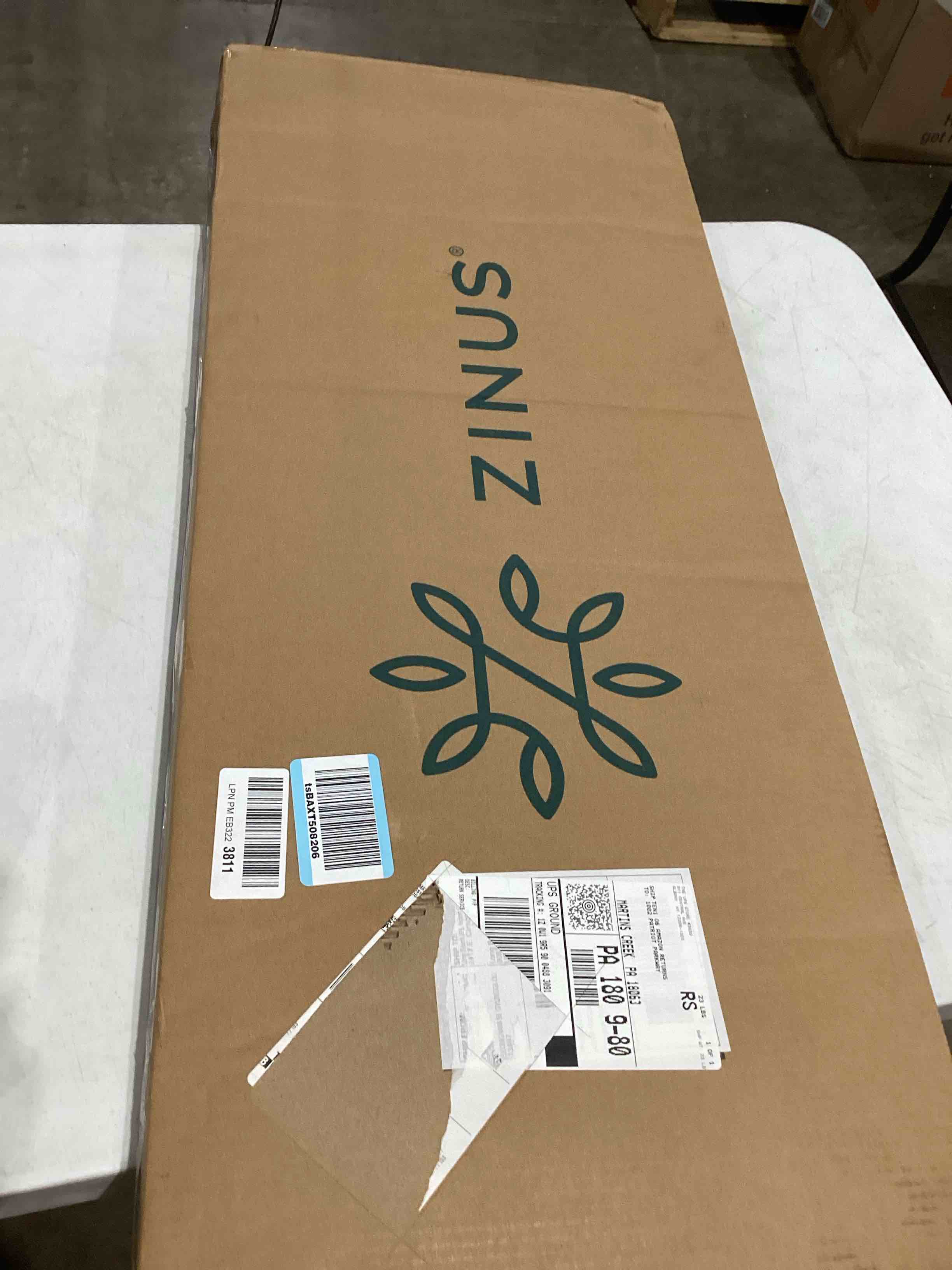https://s3.amazonaws.com/lotting-images-prod/bidfta/GRA1993321_1750962557291.jpeg