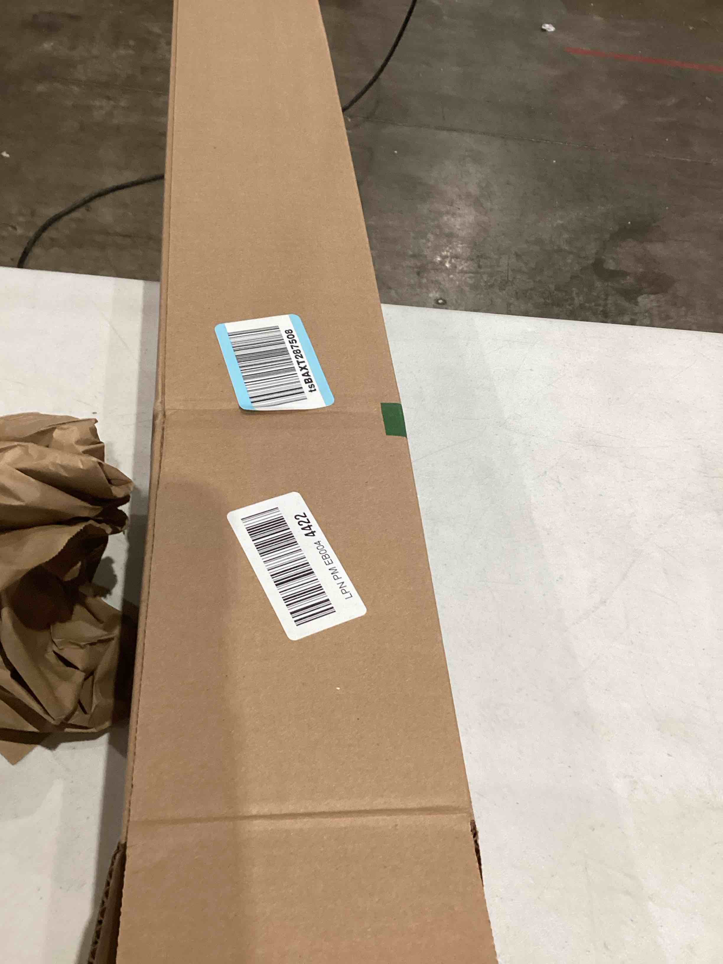 https://s3.amazonaws.com/lotting-images-prod/bidfta/GRA1993387_1751034877681.jpeg