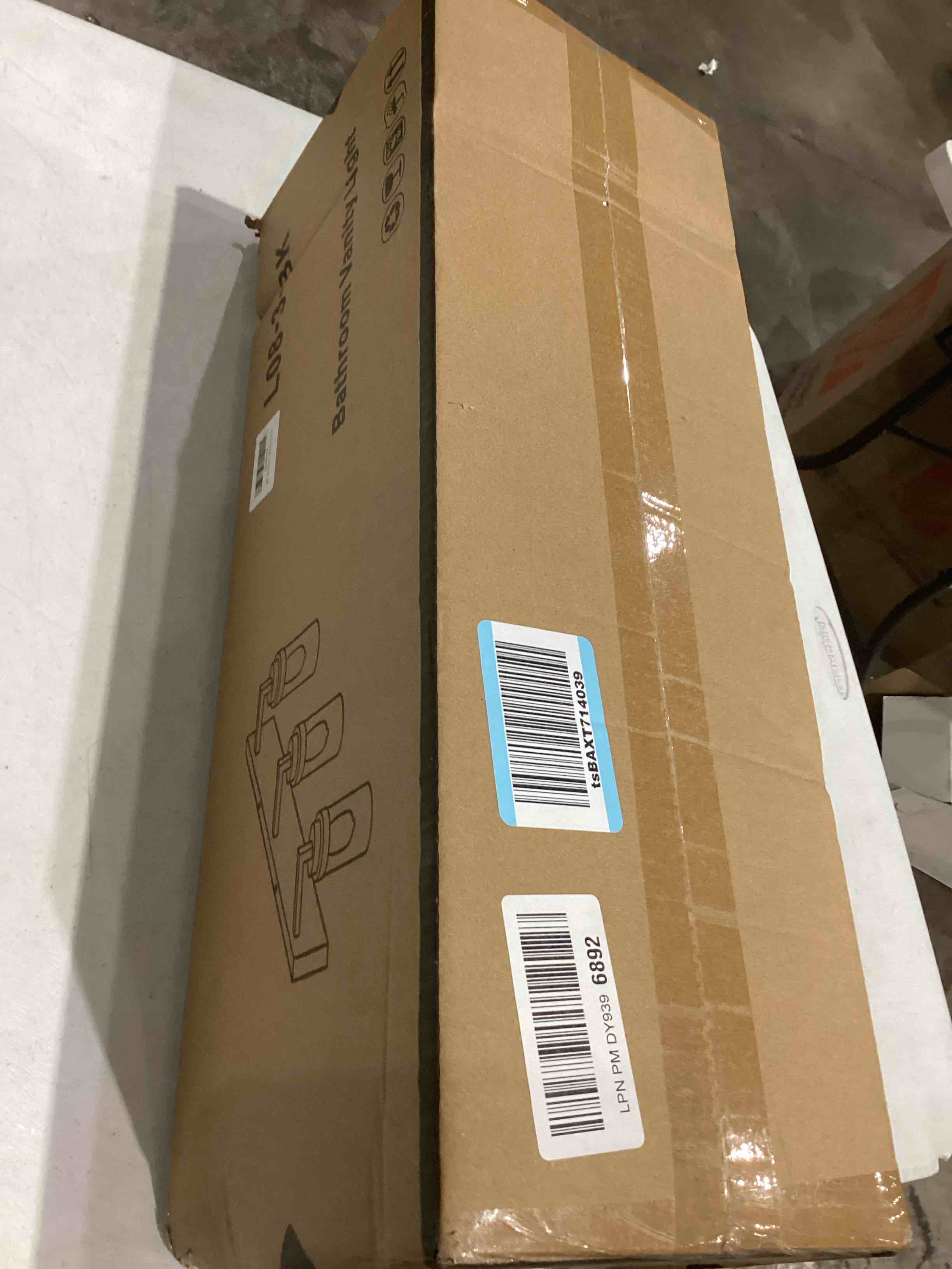 https://s3.amazonaws.com/lotting-images-prod/bidfta/GRA1993395_1751036023287.jpeg