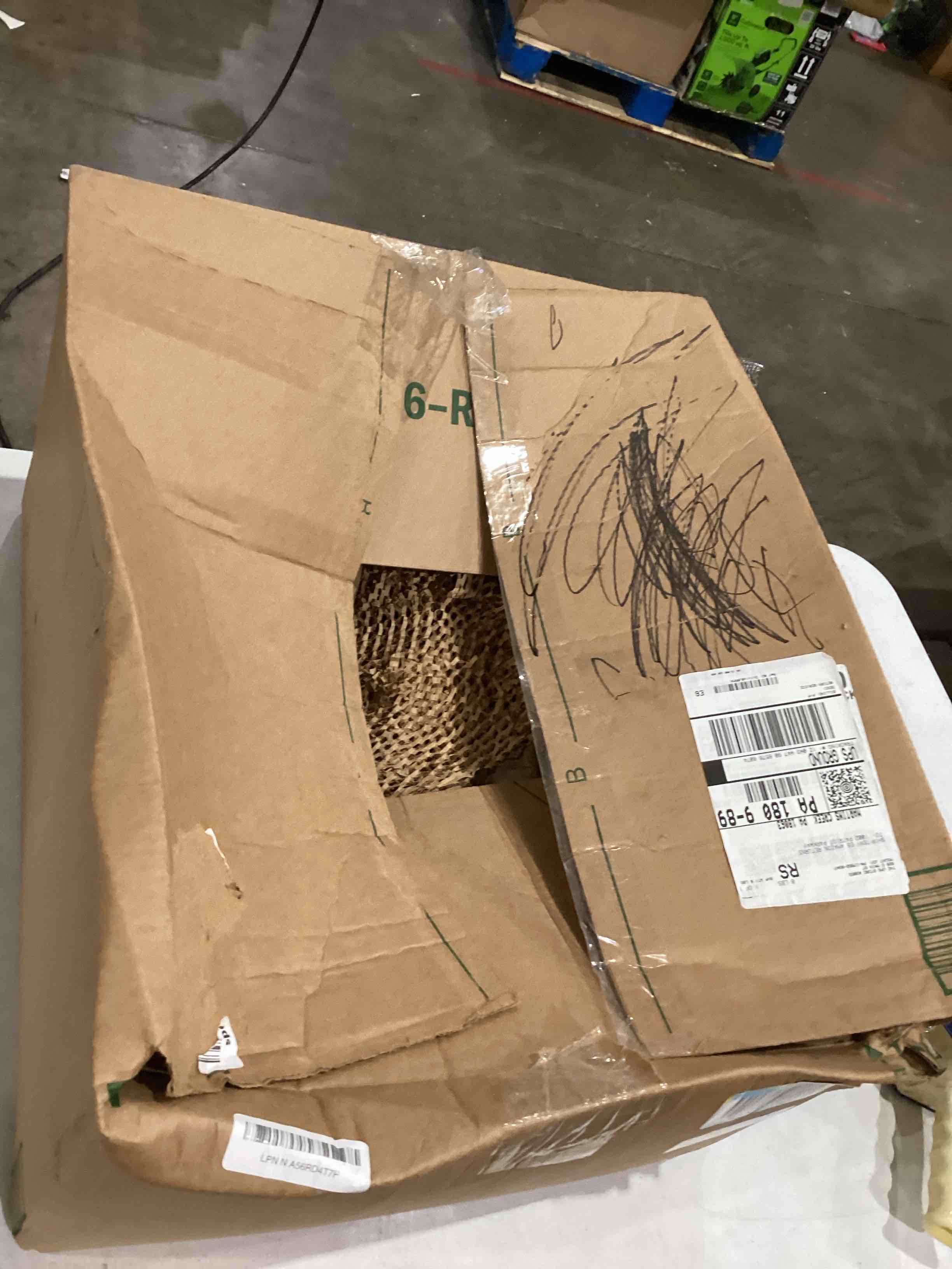 https://s3.amazonaws.com/lotting-images-prod/bidfta/GRA1993412_1751039387948.jpeg
