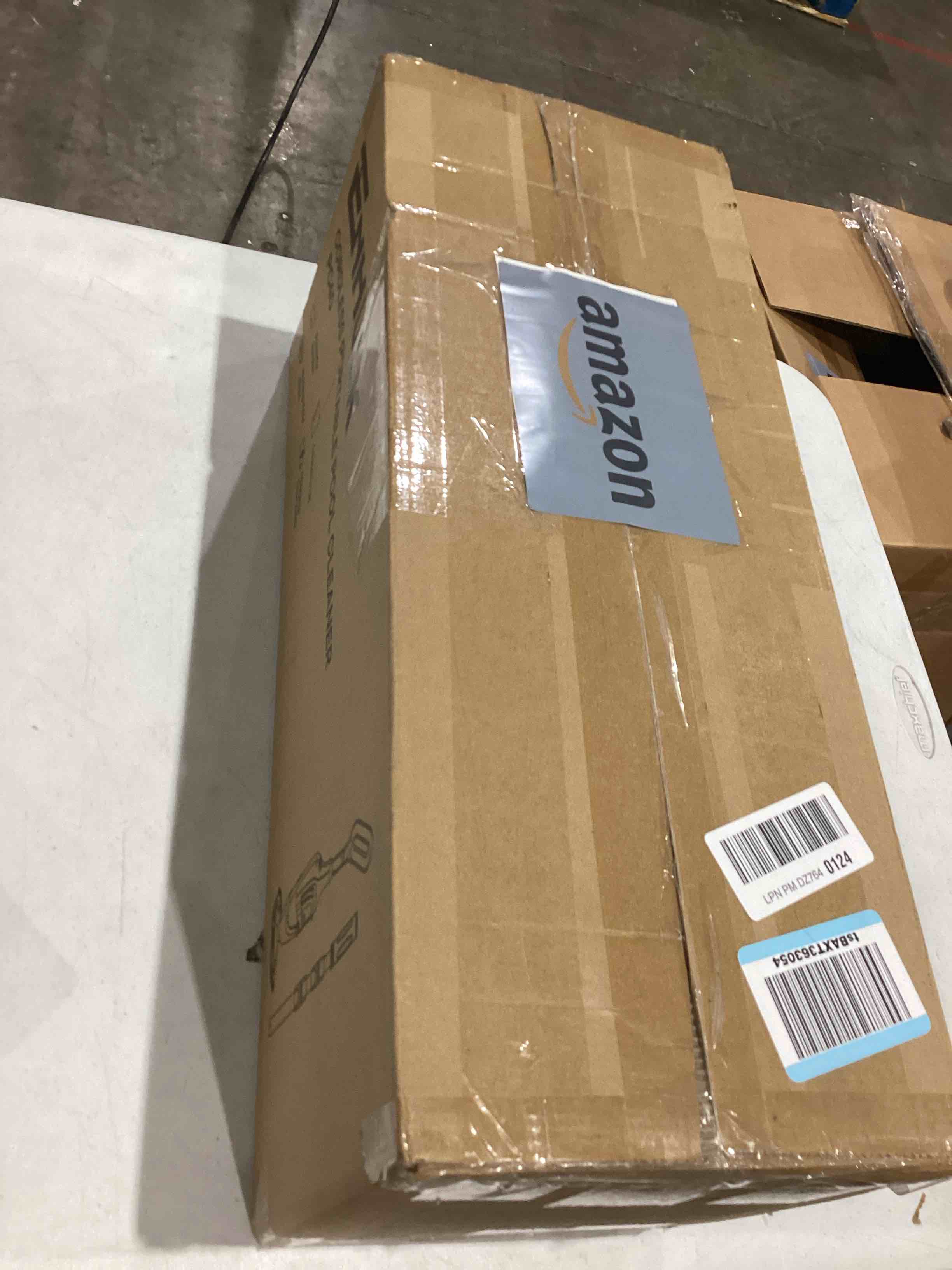 https://s3.amazonaws.com/lotting-images-prod/bidfta/GRA1993426_1751044331152.jpeg