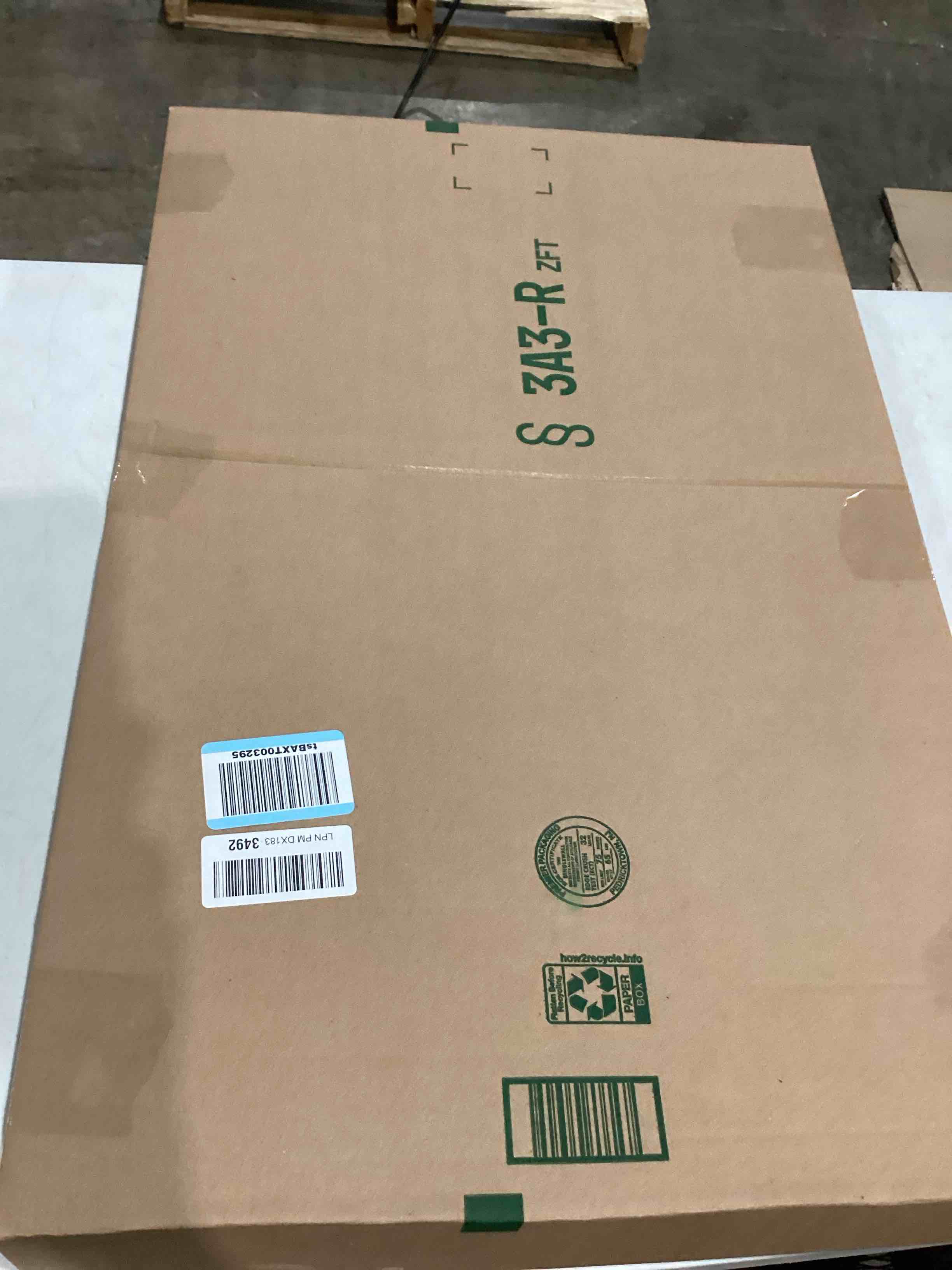 https://s3.amazonaws.com/lotting-images-prod/bidfta/GRA1993529_1751282705858.jpeg