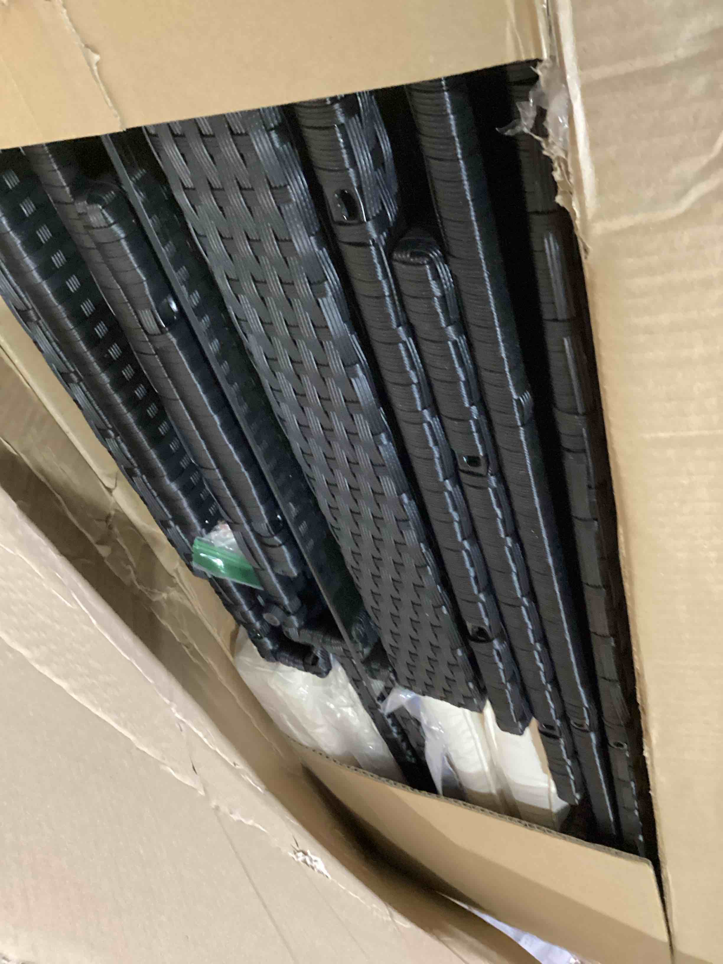 https://s3.amazonaws.com/lotting-images-prod/bidfta/GRA1993555_1751292020586.jpeg