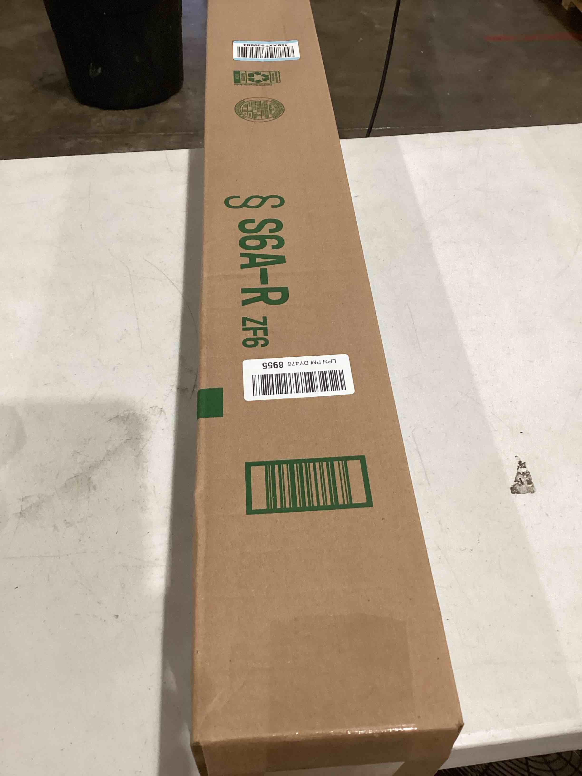 https://s3.amazonaws.com/lotting-images-prod/bidfta/GRA1993823_1751460385489.jpeg