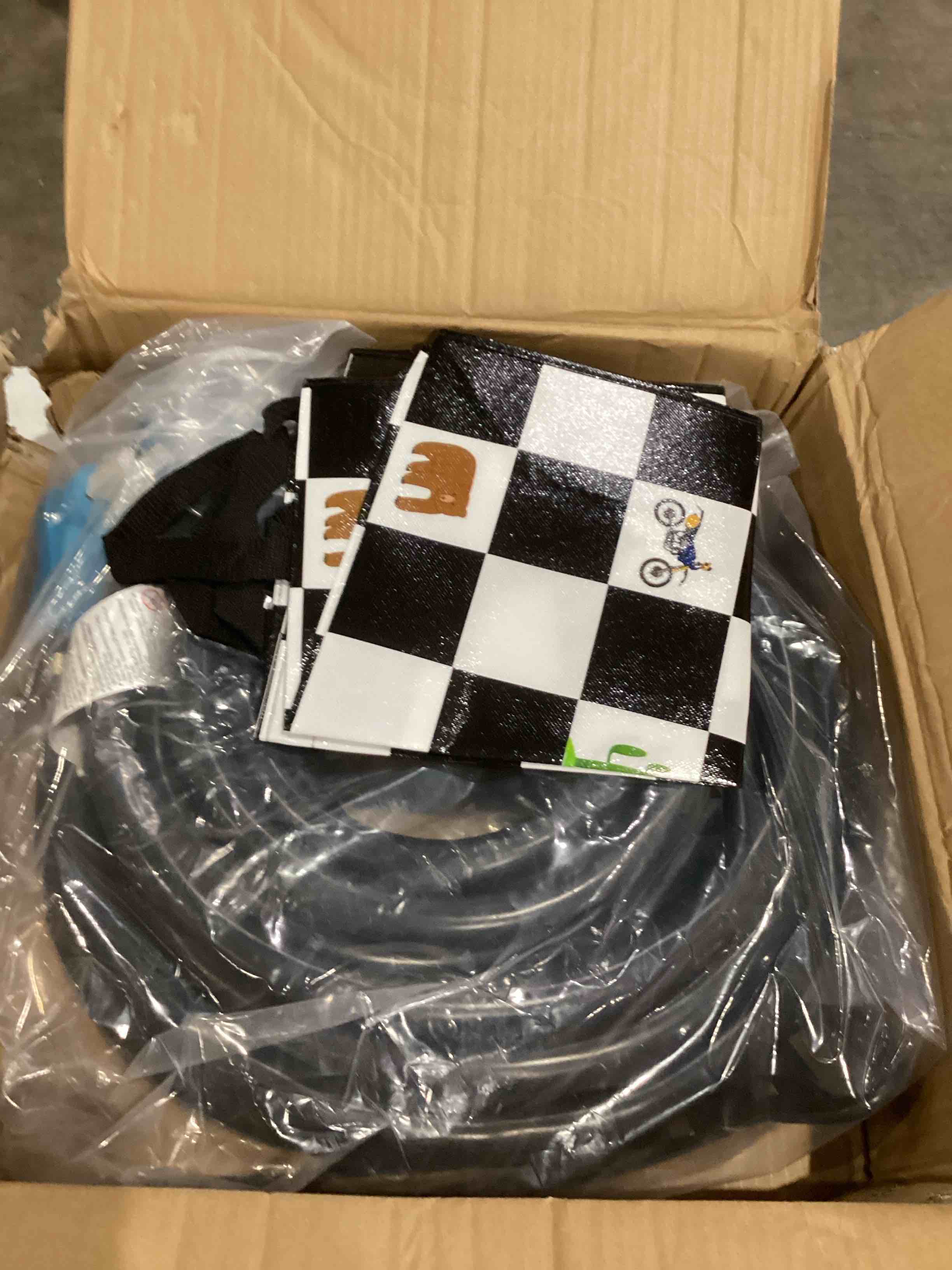 https://s3.amazonaws.com/lotting-images-prod/bidfta/GRA1993892_1751488192918.jpeg