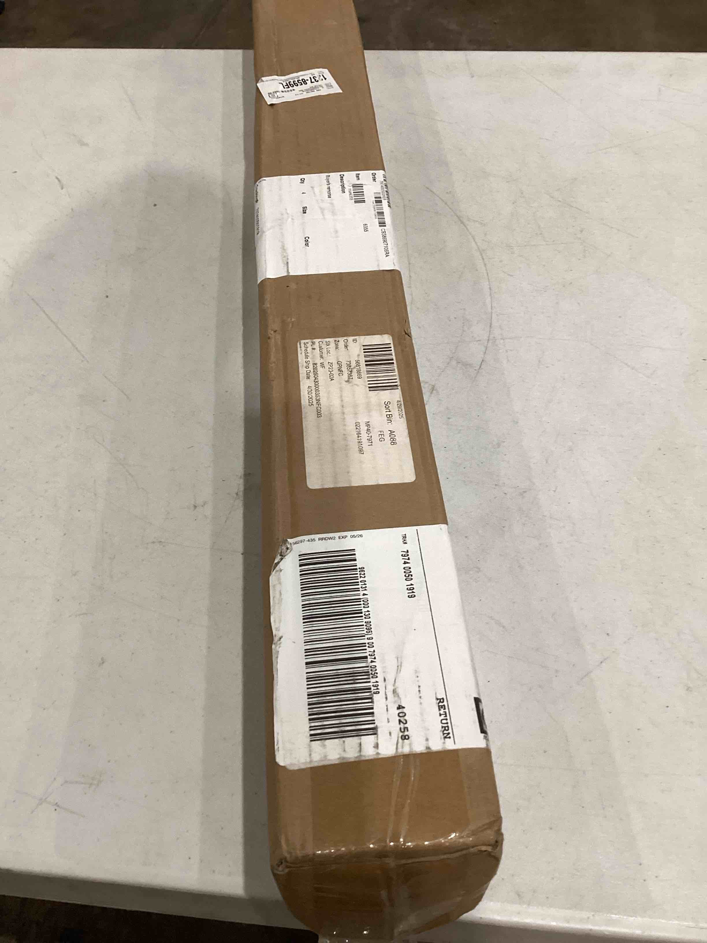https://s3.amazonaws.com/lotting-images-prod/bidfta/GRA1993923_1751554107434.jpeg