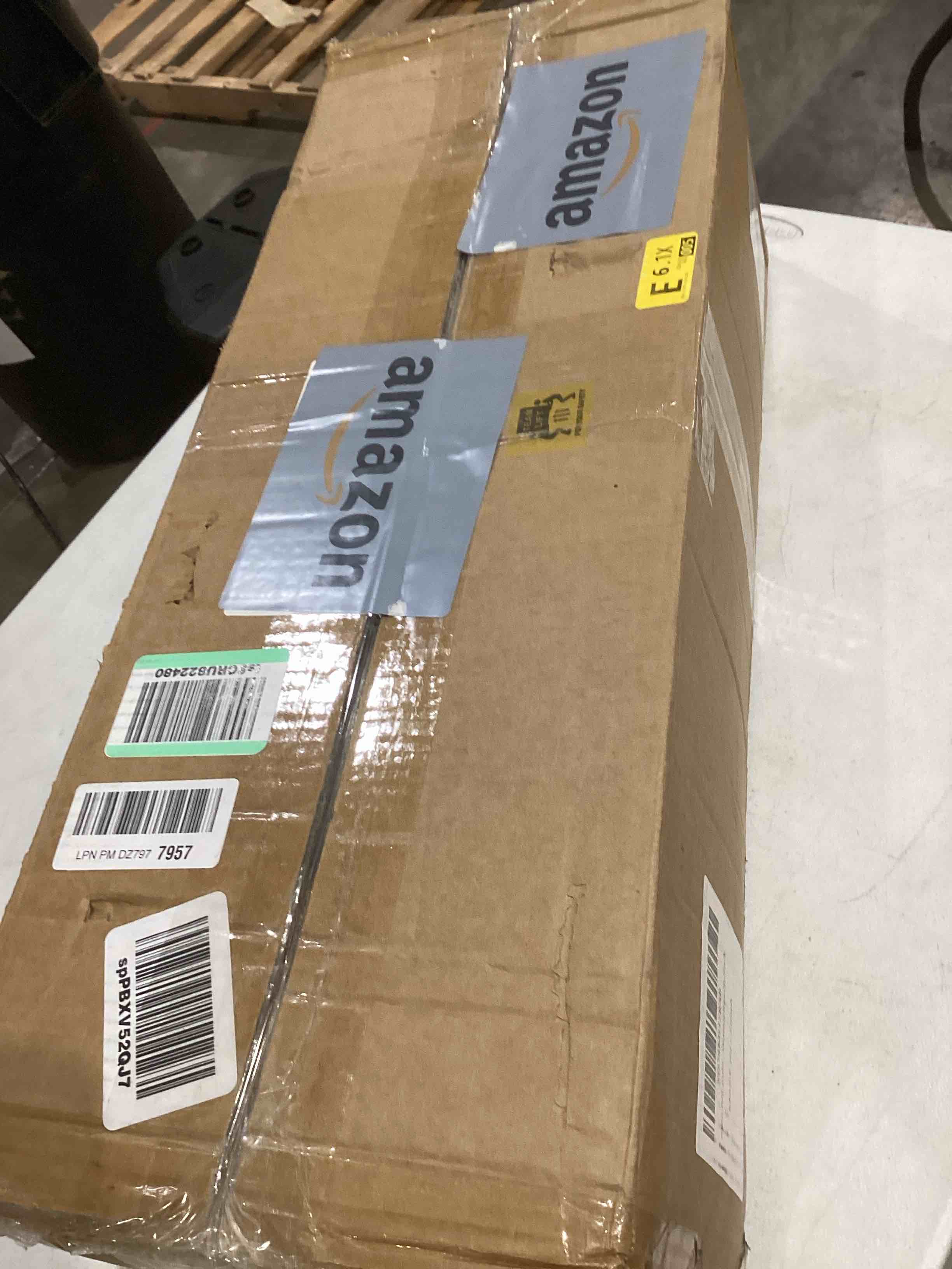 https://s3.amazonaws.com/lotting-images-prod/bidfta/GRA1993962_1751565185780.jpeg