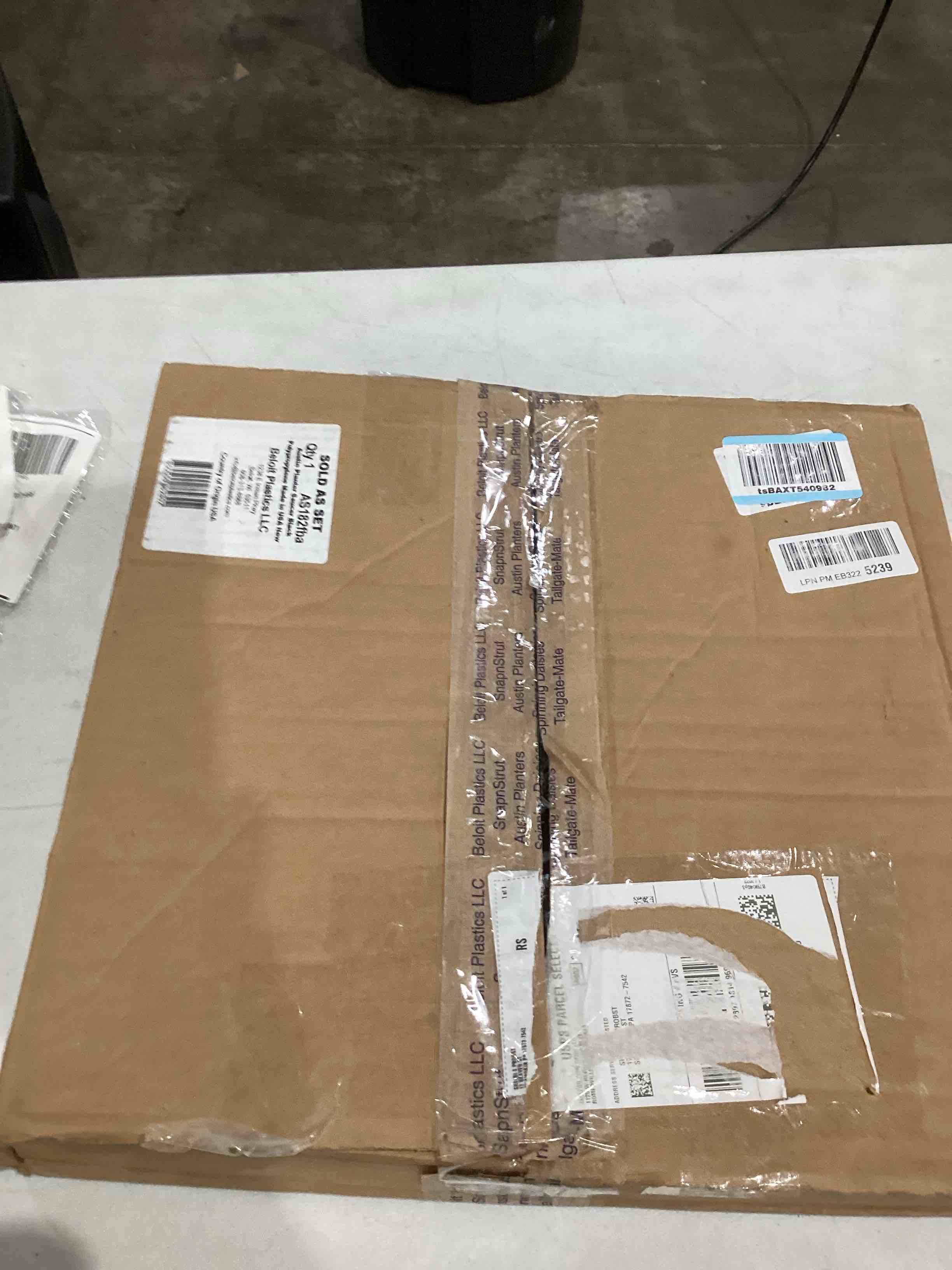 https://s3.amazonaws.com/lotting-images-prod/bidfta/GRA1993998_1751888795834.jpeg