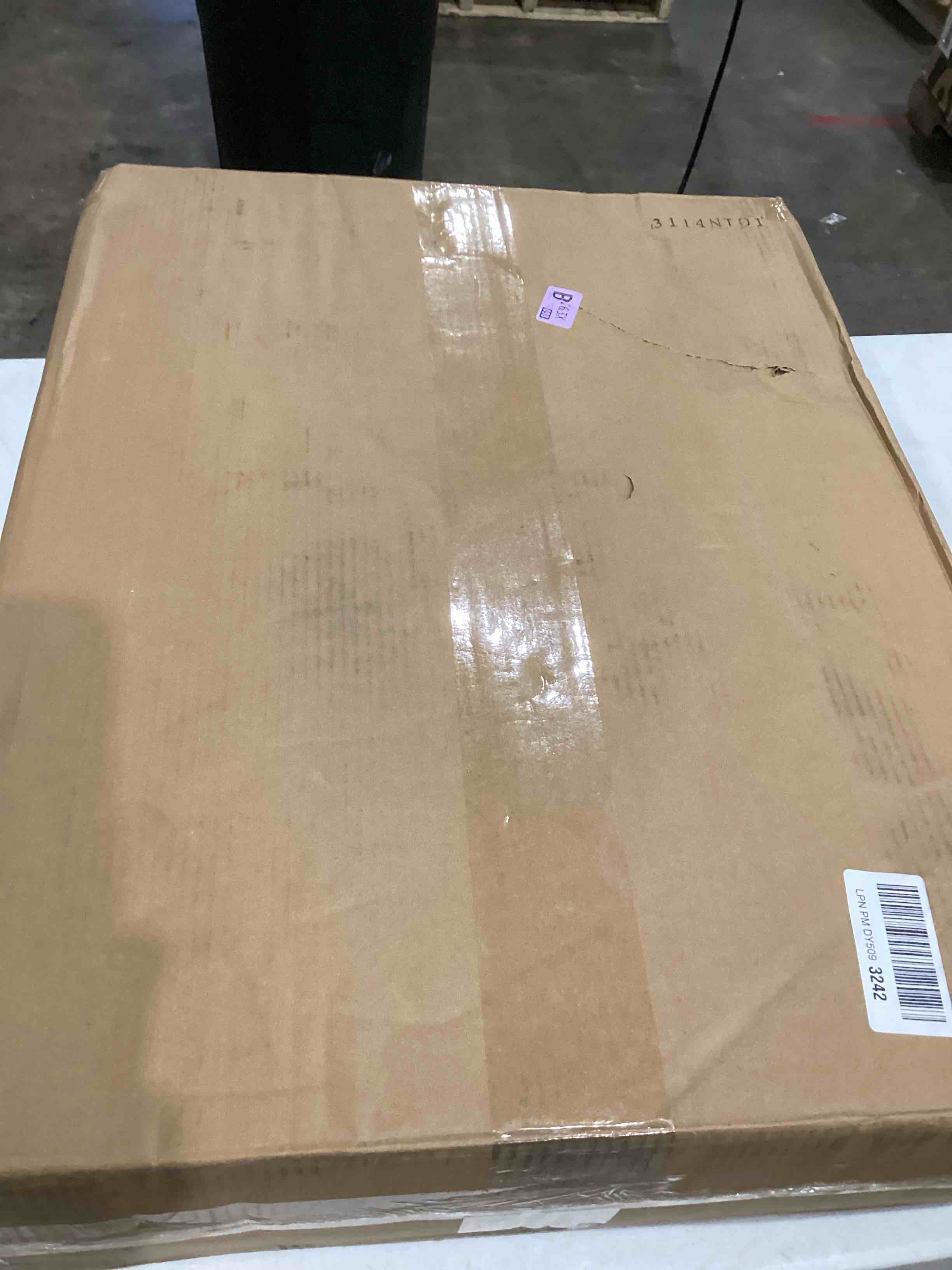 https://s3.amazonaws.com/lotting-images-prod/bidfta/GRA1994008_1751890158624.jpeg