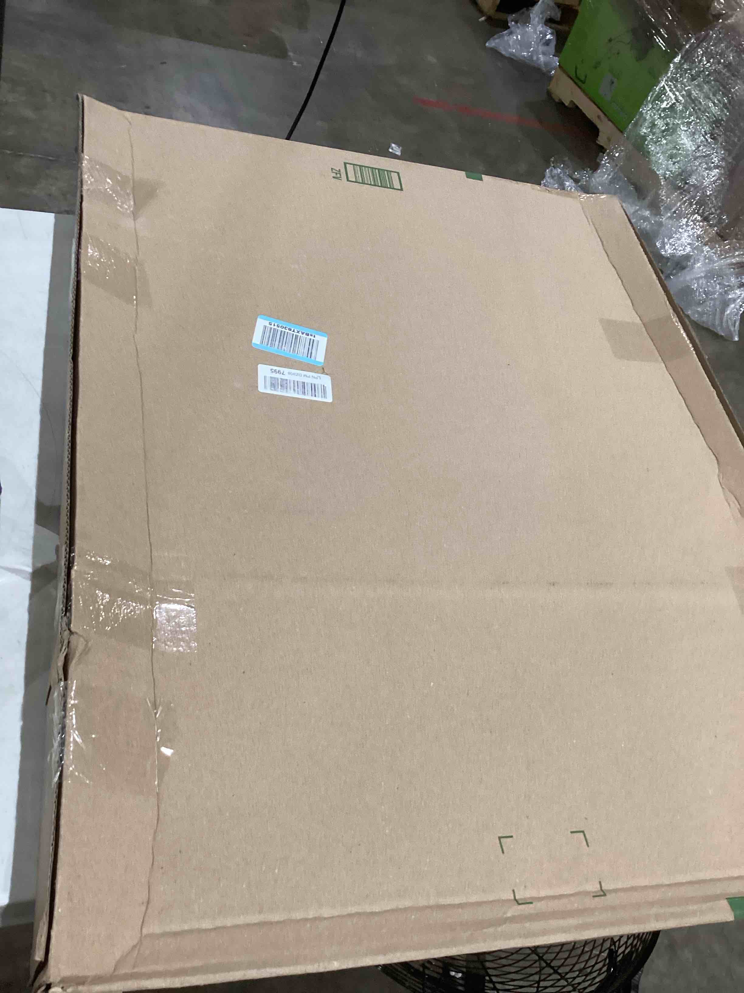 https://s3.amazonaws.com/lotting-images-prod/bidfta/GRA1994039_1751896143579.jpeg