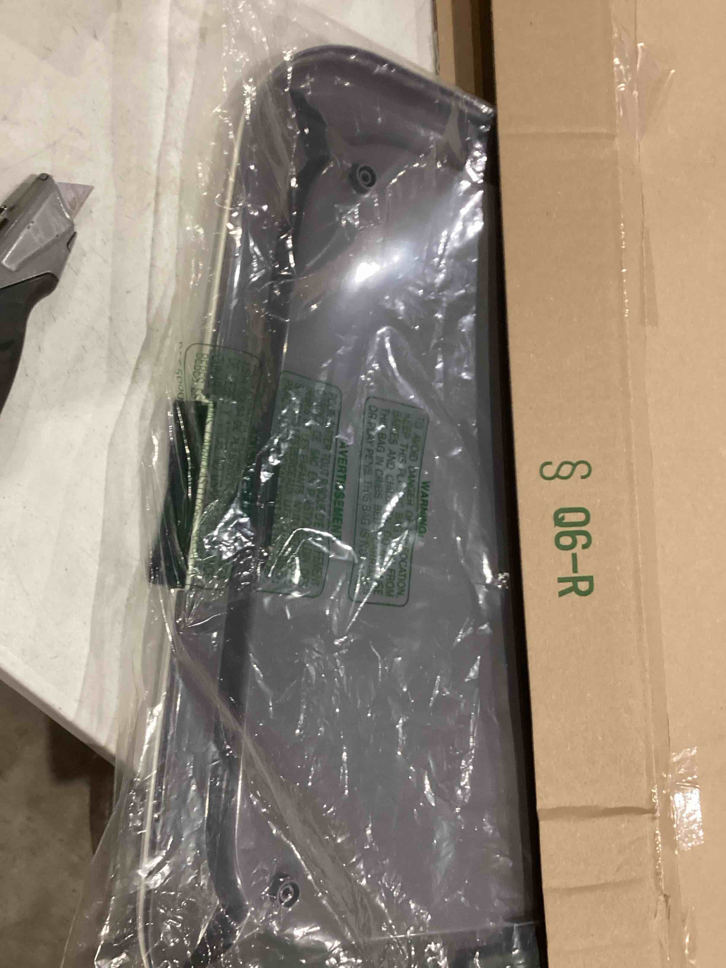 https://s3.amazonaws.com/lotting-images-prod/bidfta/GRA1994039_1751896171358.jpeg