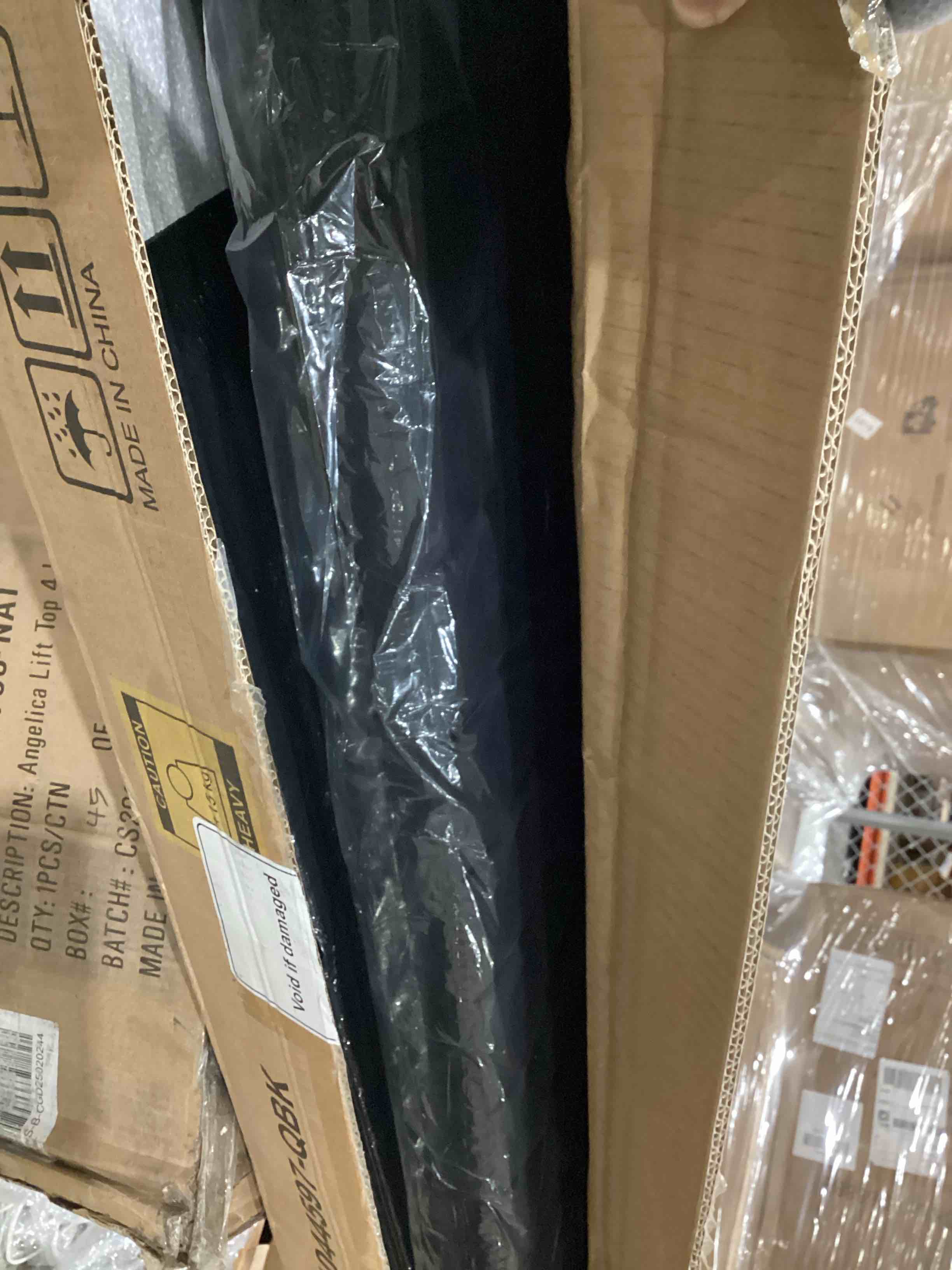 https://s3.amazonaws.com/lotting-images-prod/bidfta/GRA1994306_1752081292700.jpeg