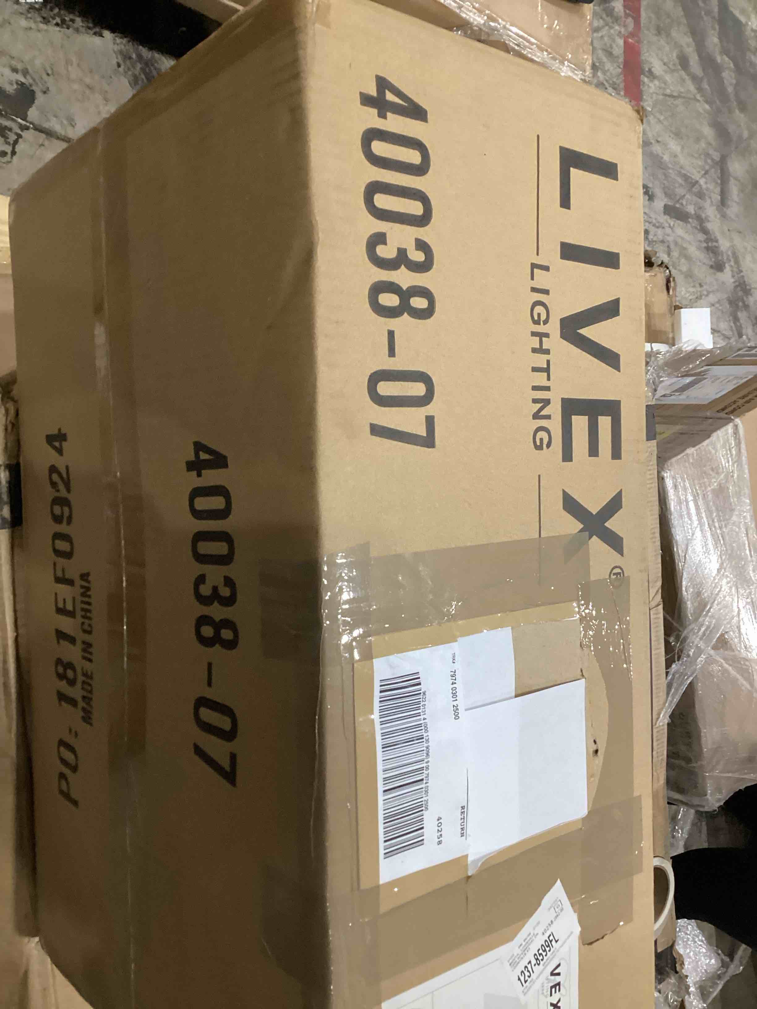 https://s3.amazonaws.com/lotting-images-prod/bidfta/GRA1994307_1752082547059.jpeg