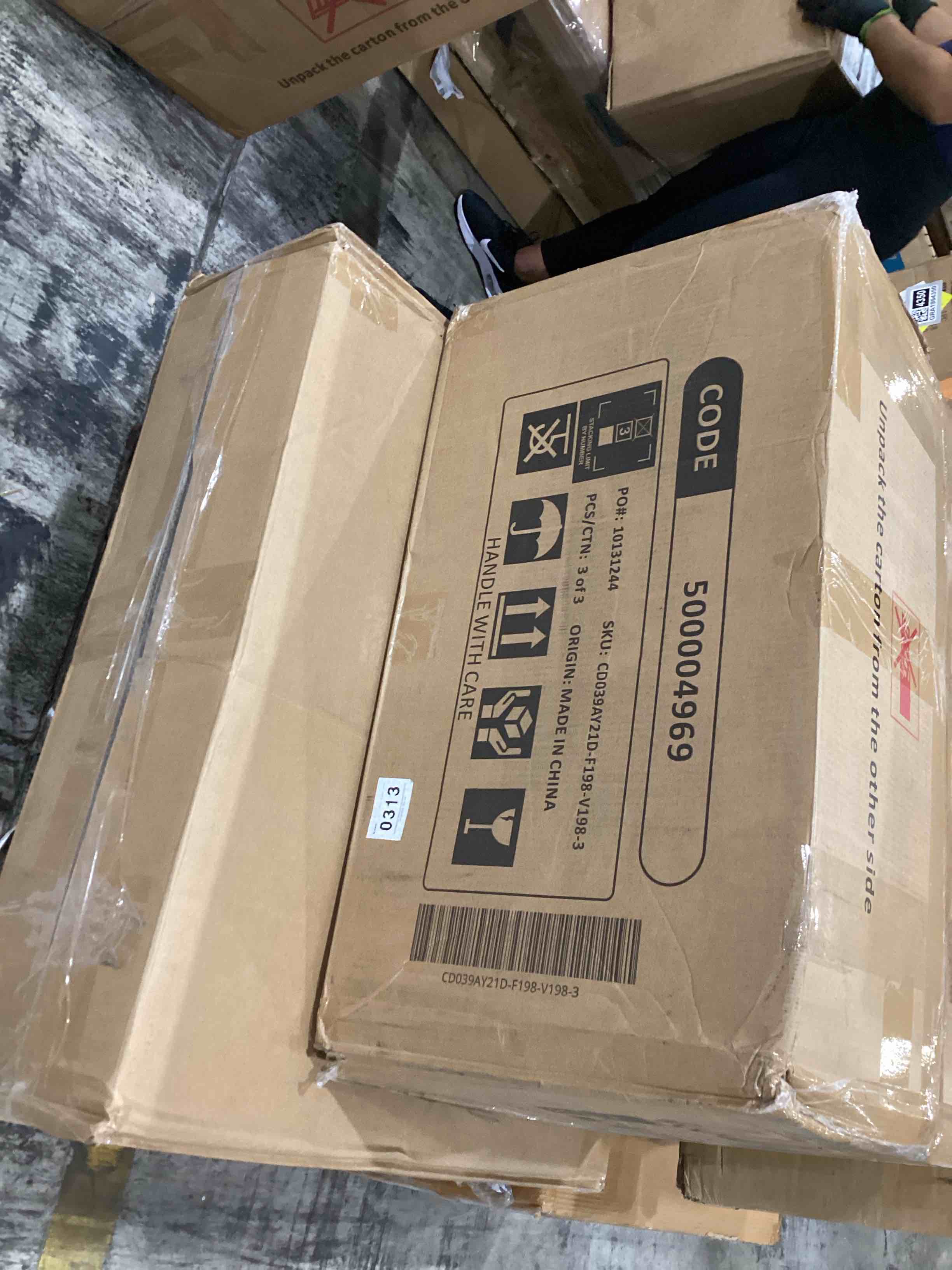 https://s3.amazonaws.com/lotting-images-prod/bidfta/GRA1994353_1752151401235.jpeg