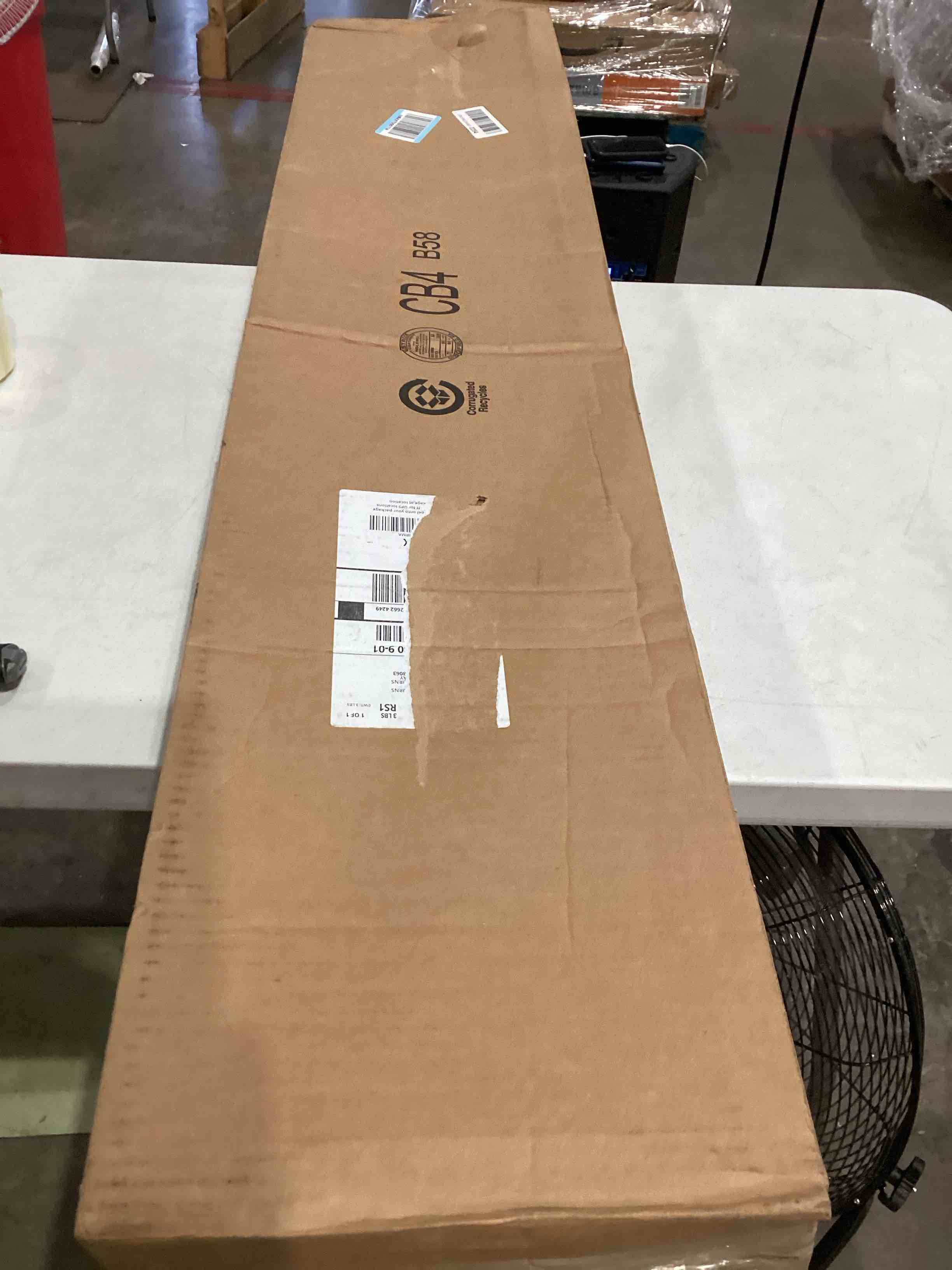 https://s3.amazonaws.com/lotting-images-prod/bidfta/GRA1994494_1752494709277.jpeg