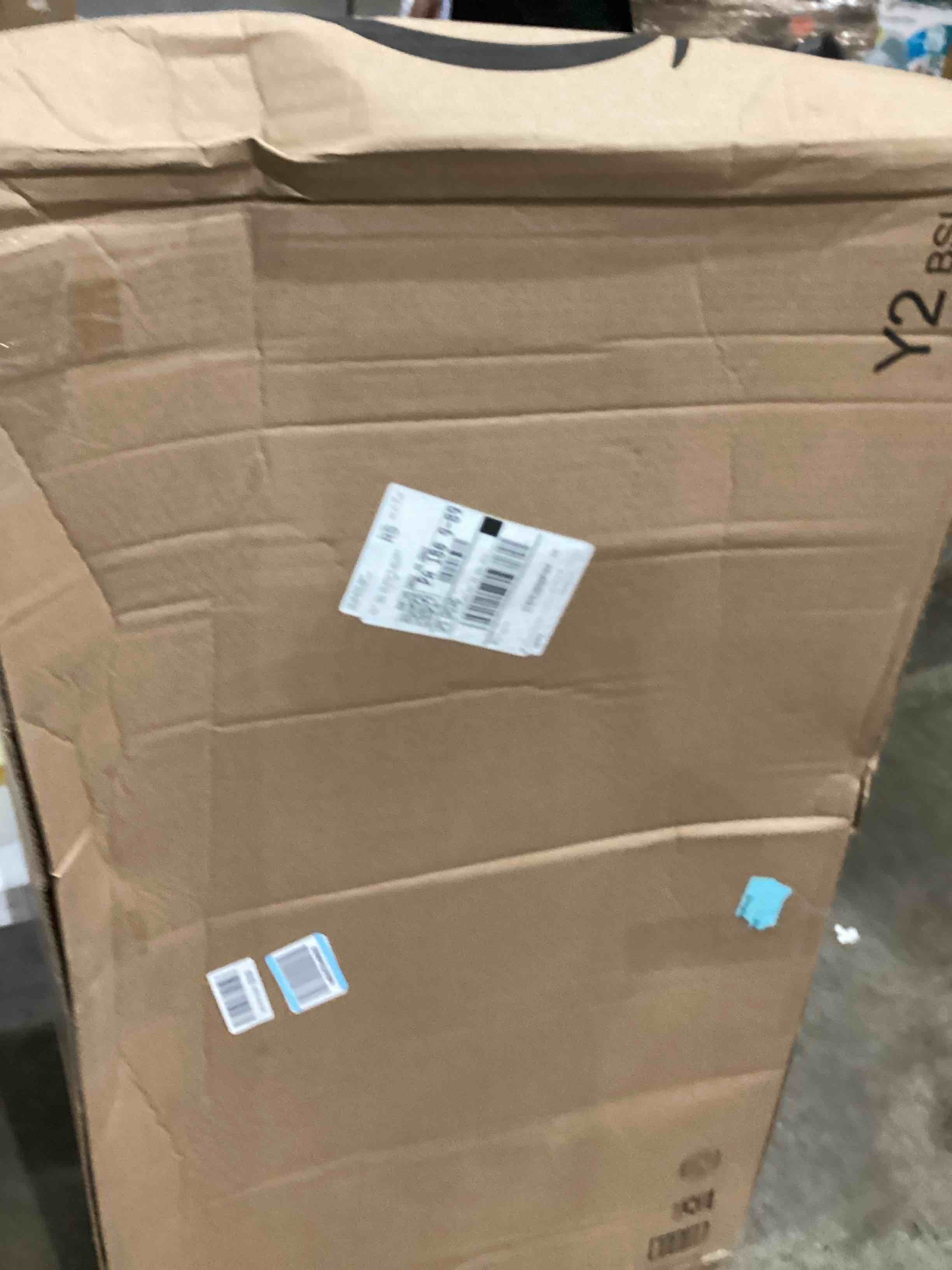 https://s3.amazonaws.com/lotting-images-prod/bidfta/GRA1994502_1752496290324.jpeg