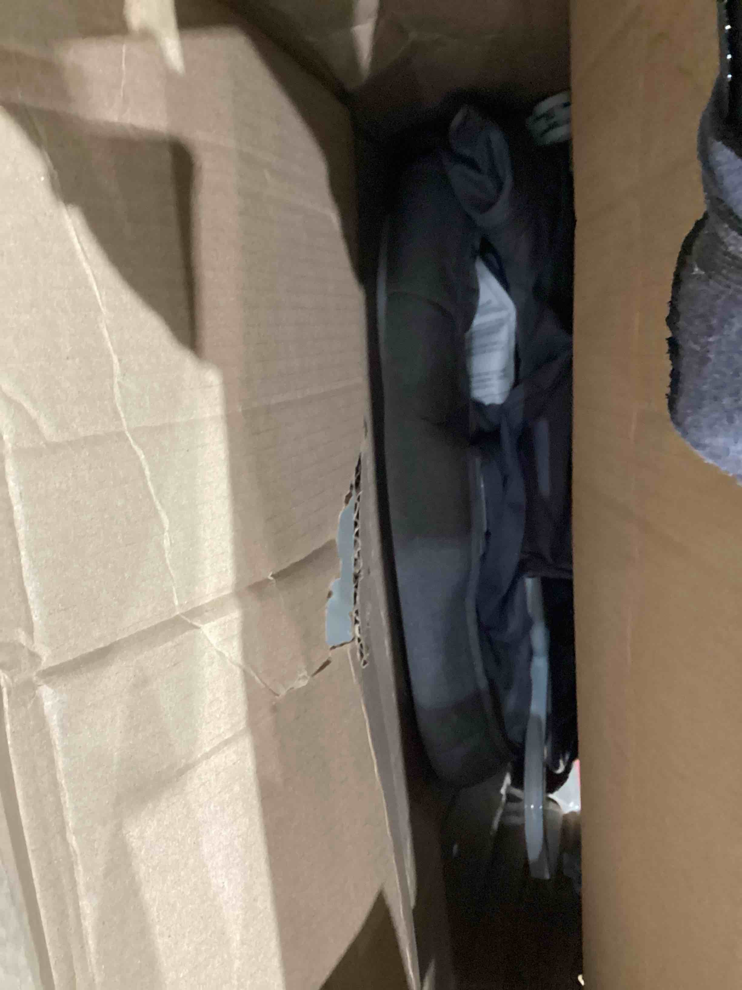 https://s3.amazonaws.com/lotting-images-prod/bidfta/GRA1994506_1752497116698.jpeg