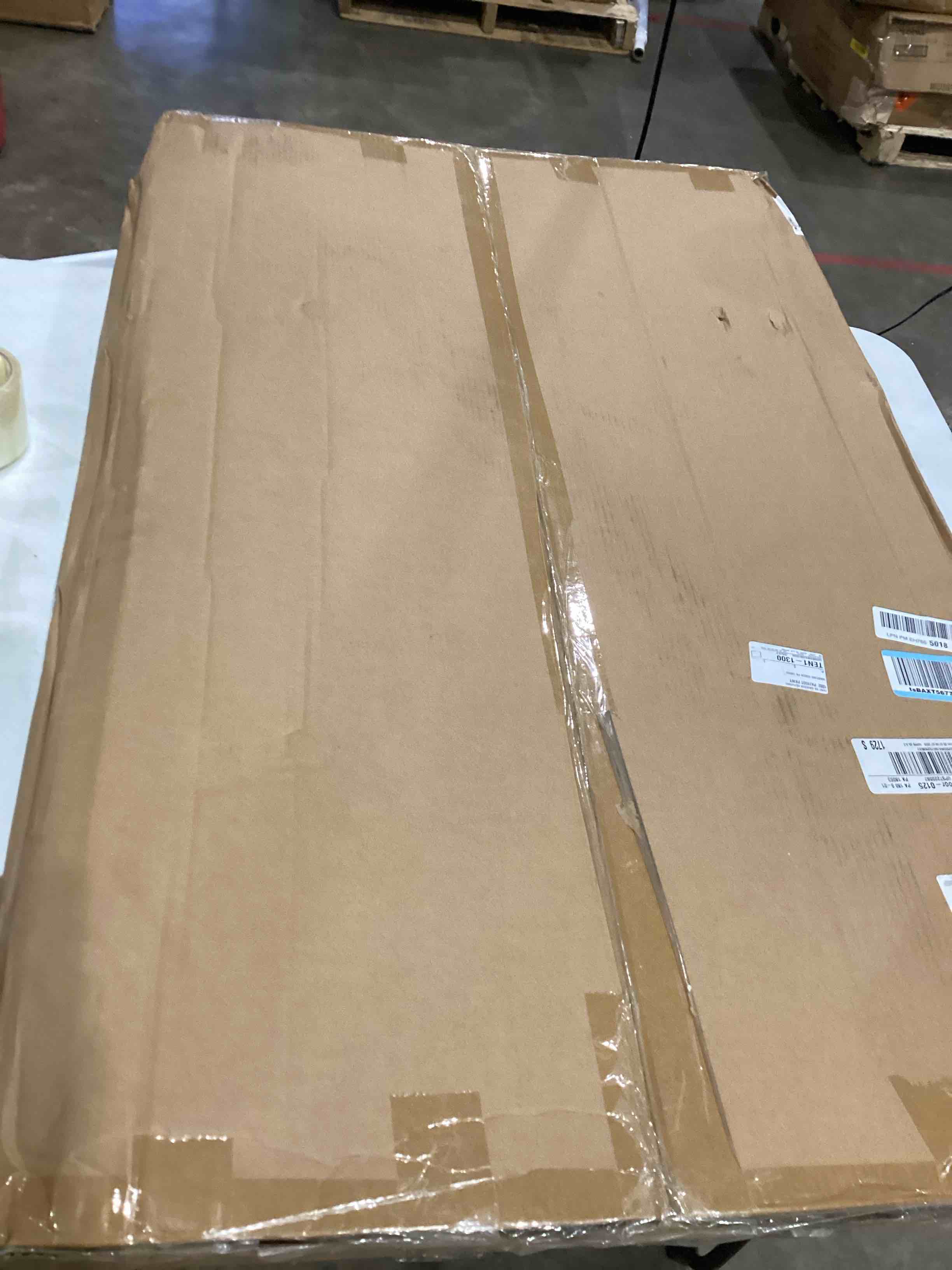 https://s3.amazonaws.com/lotting-images-prod/bidfta/GRA1994514_1752499658756.jpeg