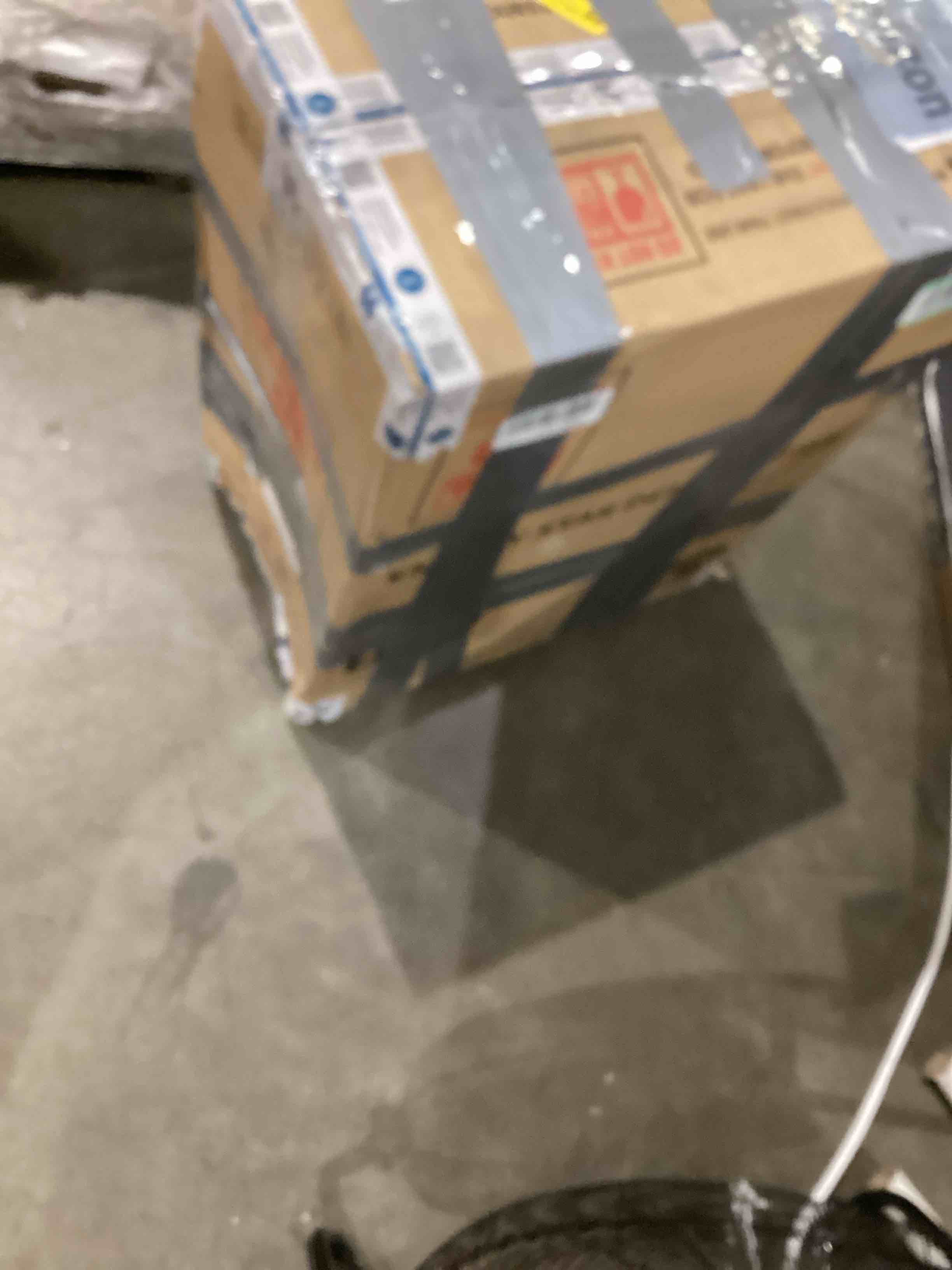 https://s3.amazonaws.com/lotting-images-prod/bidfta/GRA1994611_1754309087318.jpeg