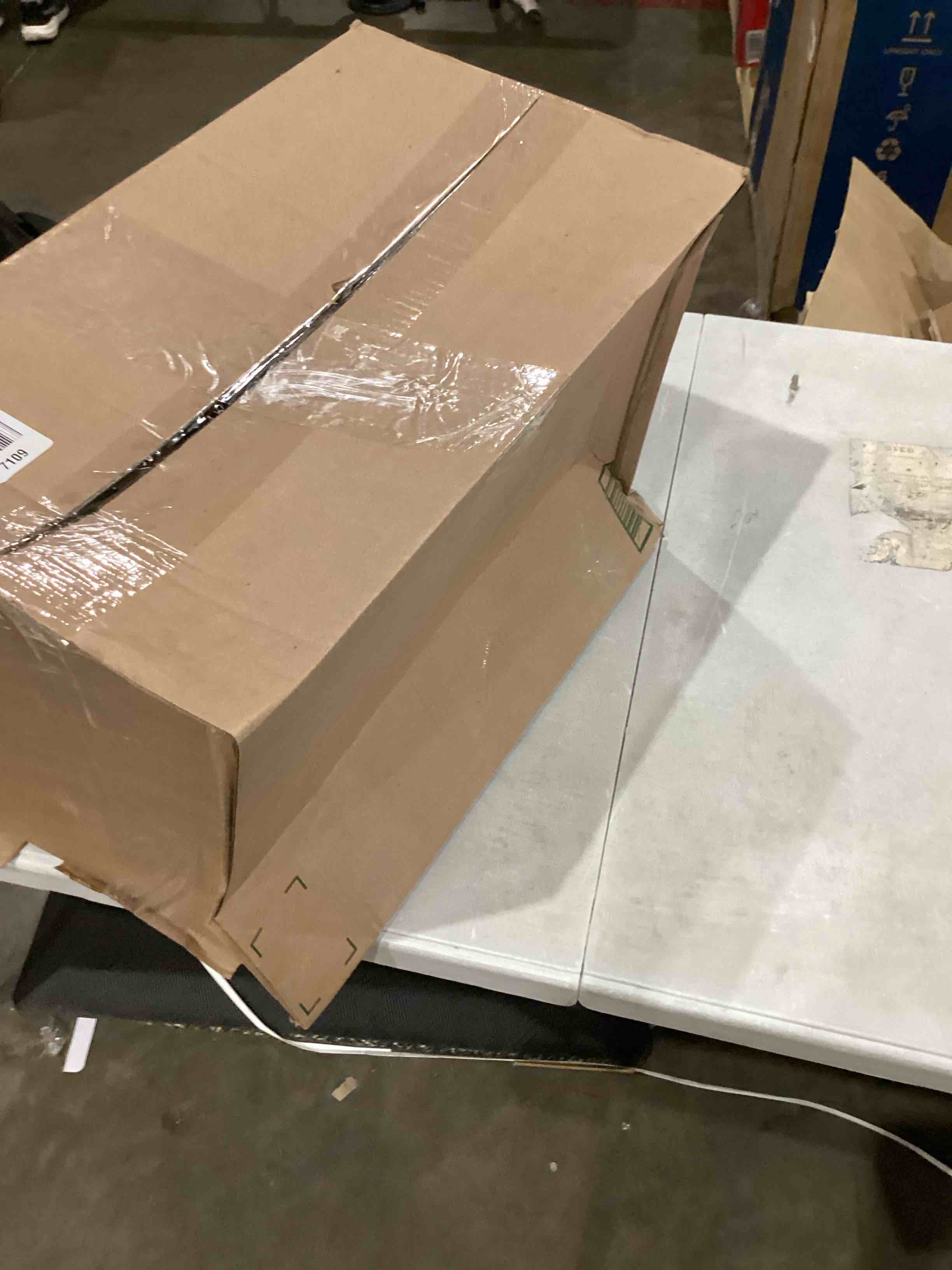 https://s3.amazonaws.com/lotting-images-prod/bidfta/GRA1994617_1754307660962.jpeg