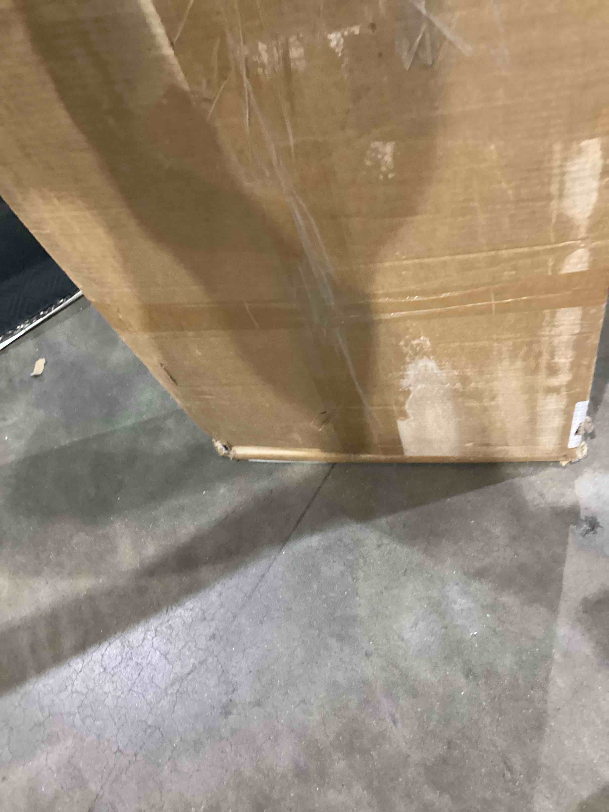 https://s3.amazonaws.com/lotting-images-prod/bidfta/GRA1994619_1754307400478.jpeg