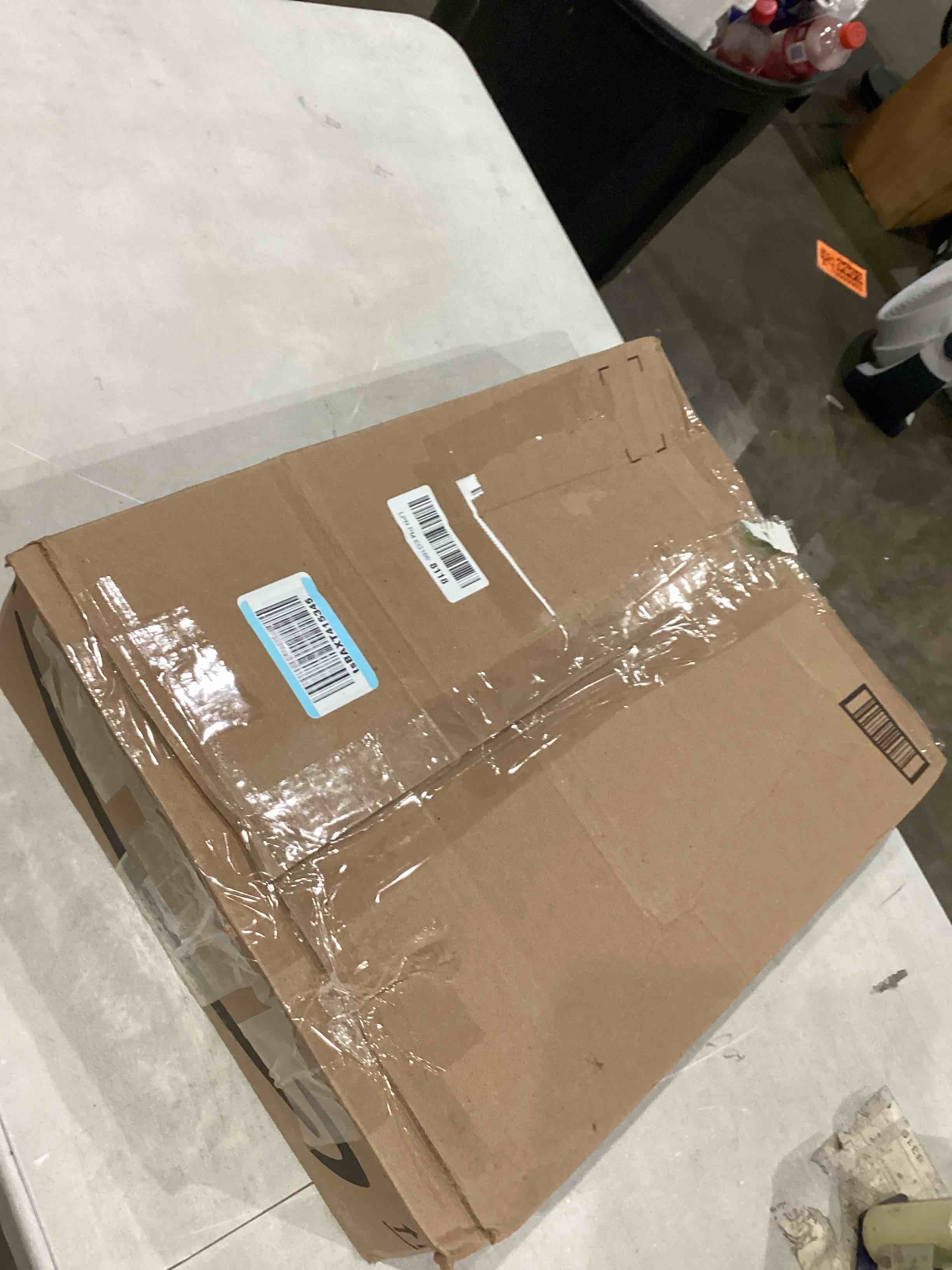 https://s3.amazonaws.com/lotting-images-prod/bidfta/GRA1994673_1753356208358.jpeg