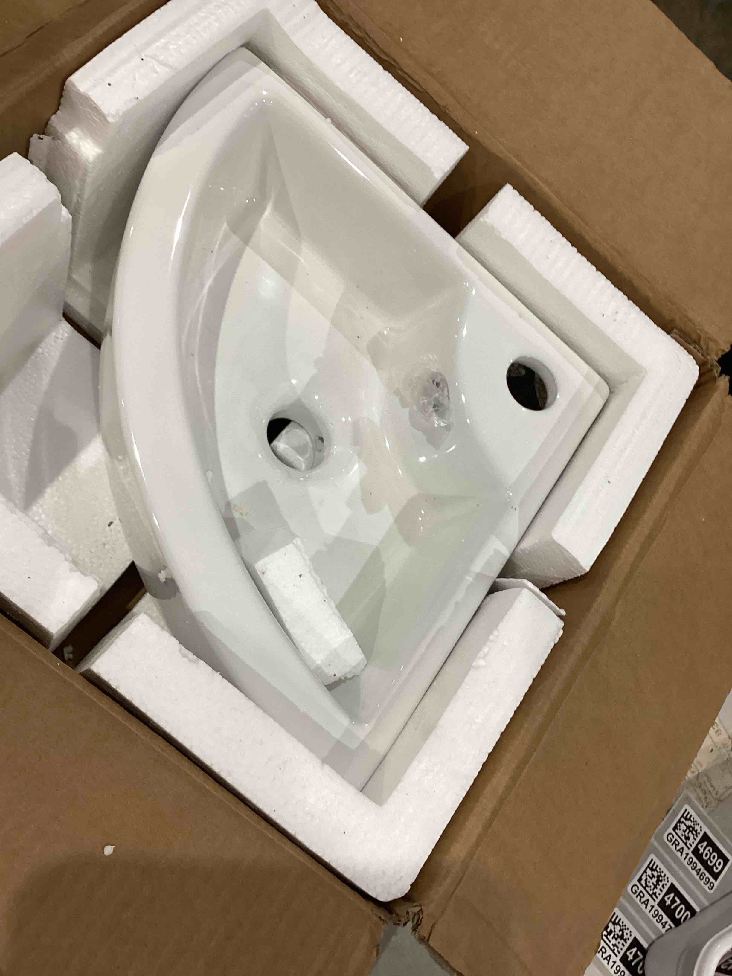 https://s3.amazonaws.com/lotting-images-prod/bidfta/GRA1994701_1753365210007.jpeg