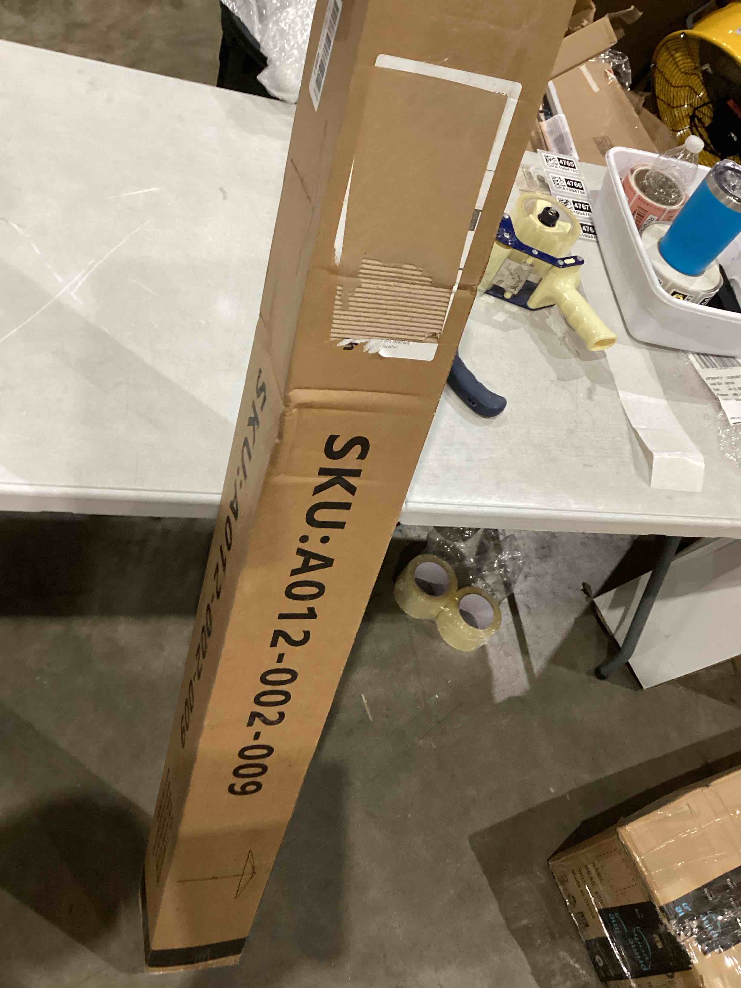 https://s3.amazonaws.com/lotting-images-prod/bidfta/GRA1994769_1753465762951.jpeg