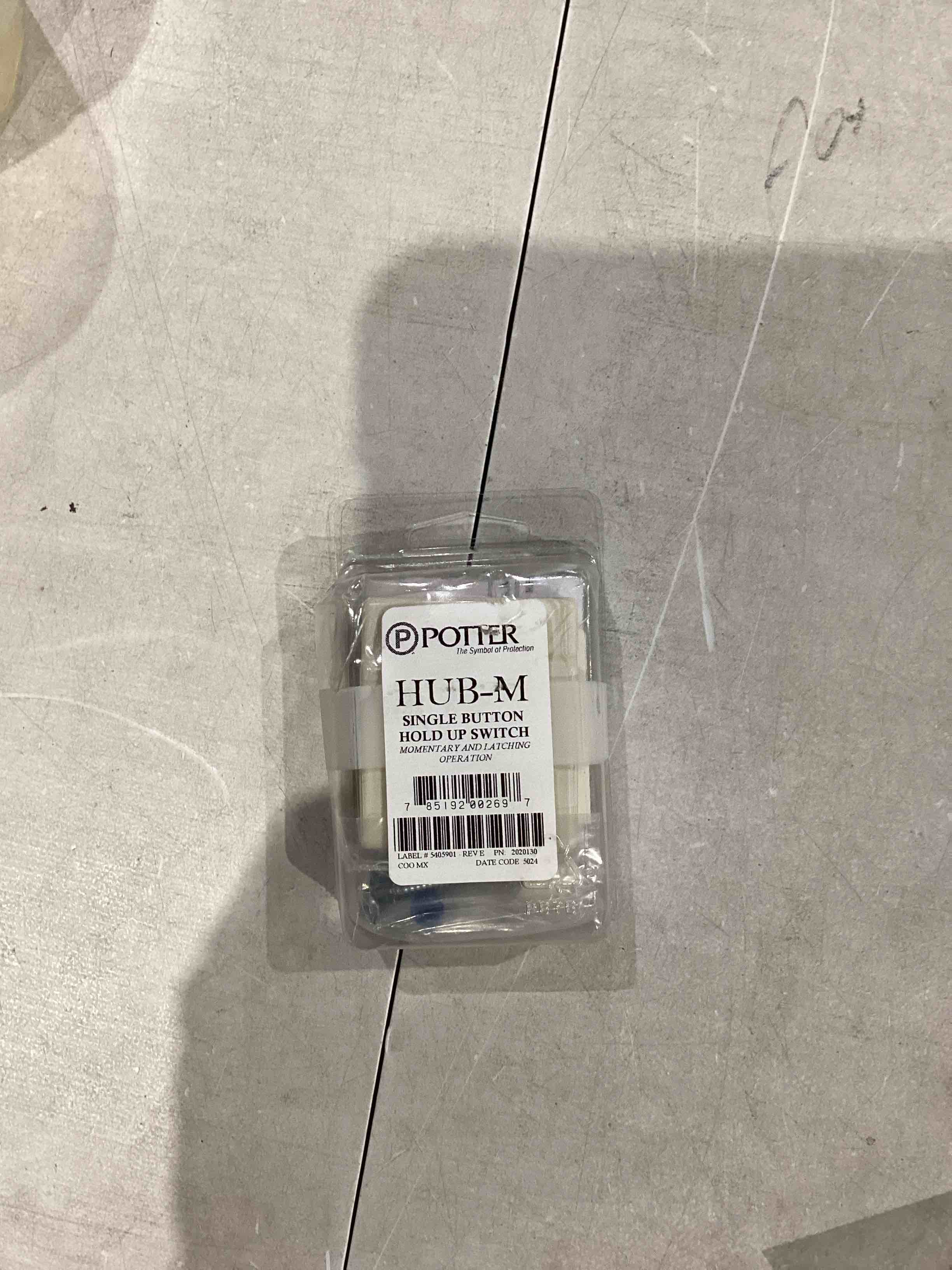 https://s3.amazonaws.com/lotting-images-prod/bidfta/GRA1994779_1753447458323.jpeg