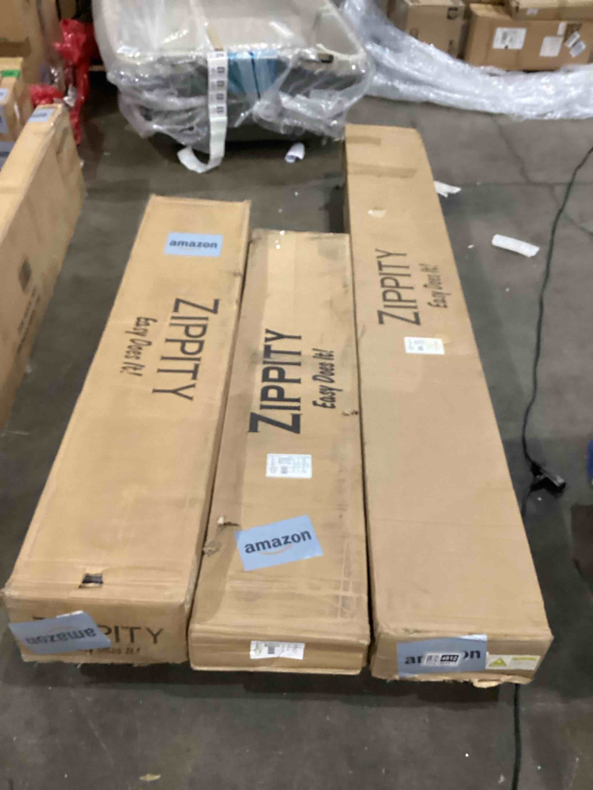 https://s3.amazonaws.com/lotting-images-prod/bidfta/GRA1994806_1753453284740.jpeg