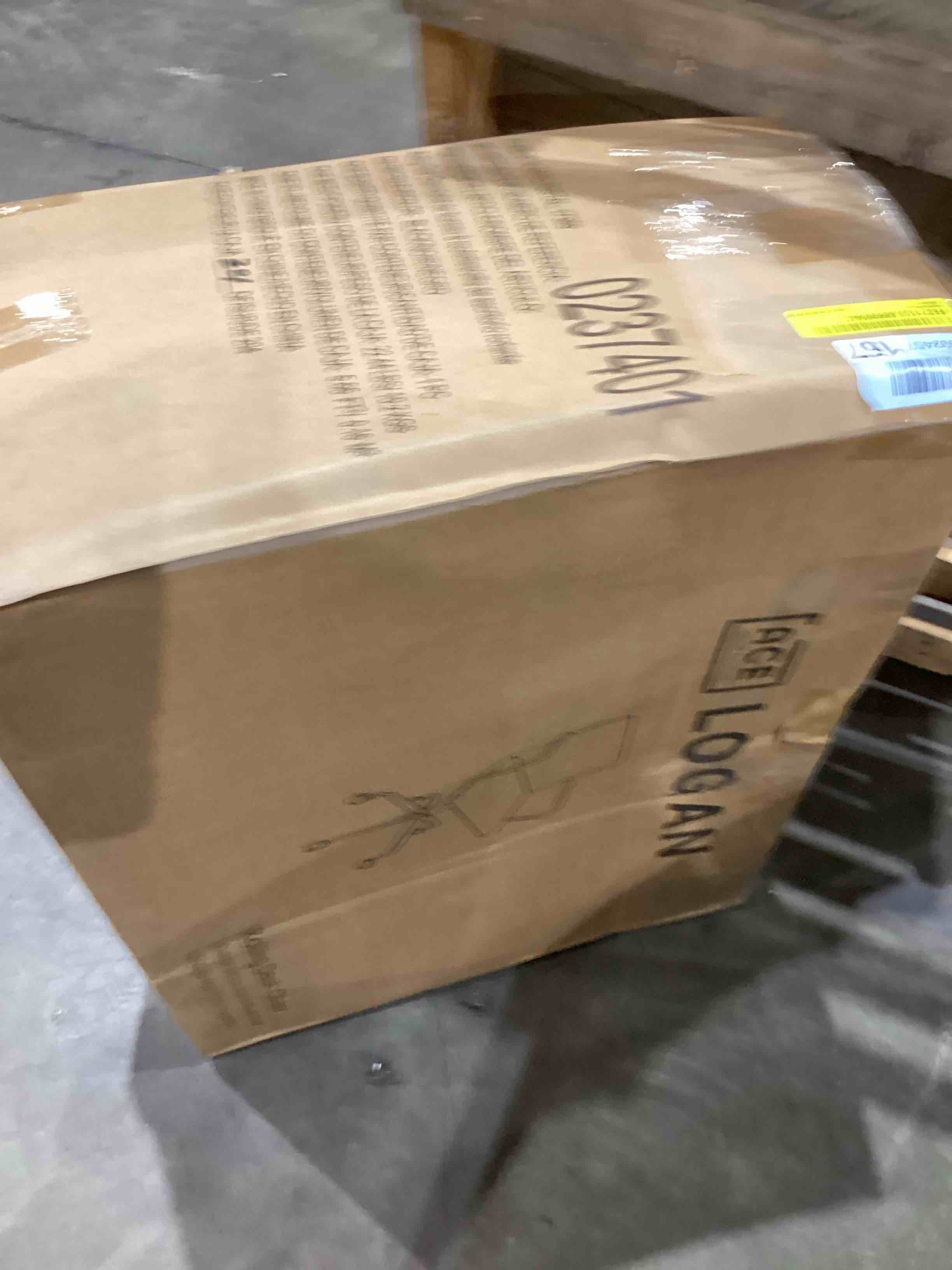 https://s3.amazonaws.com/lotting-images-prod/bidfta/GRA1994821_1754315375020.jpeg