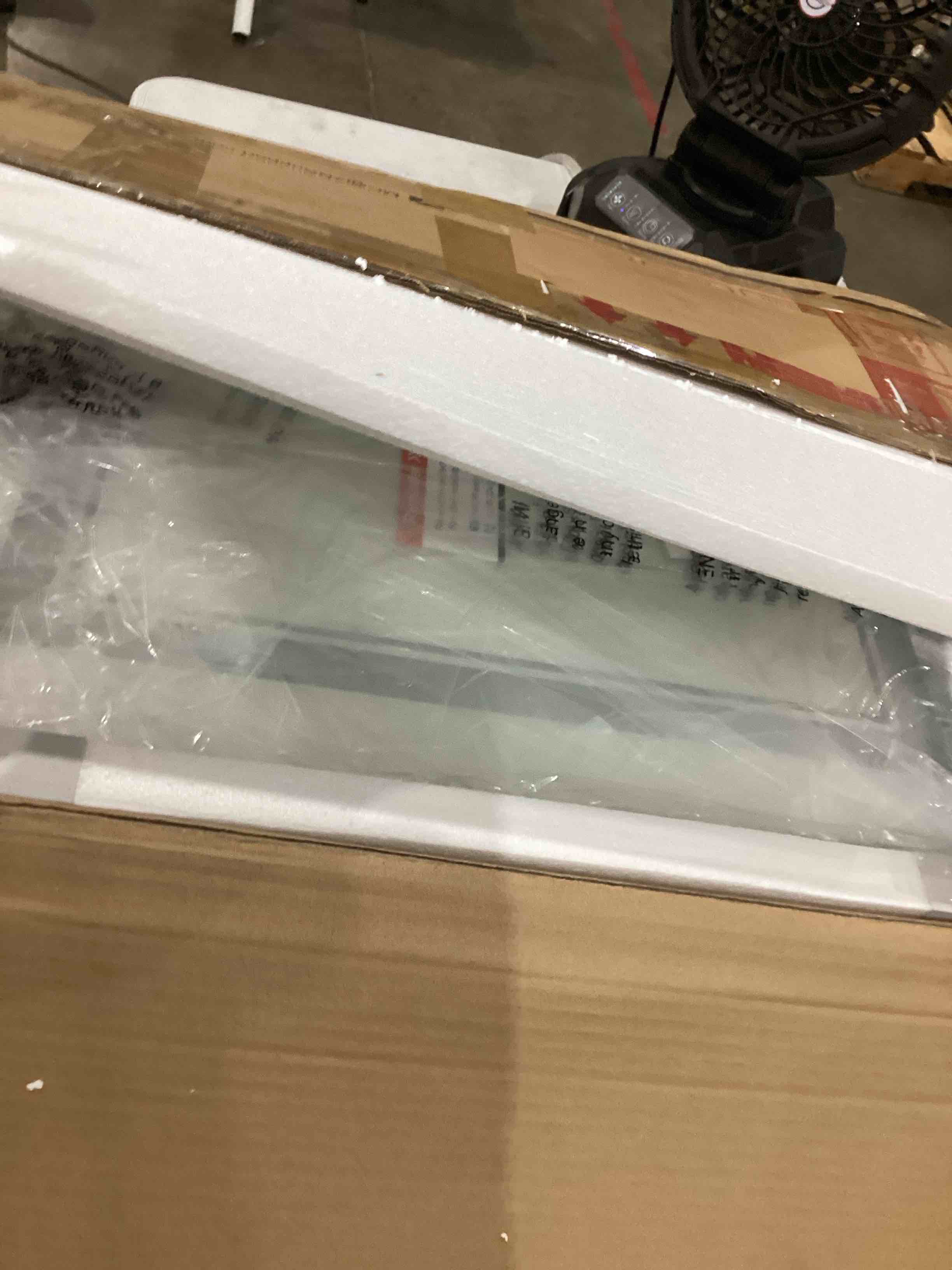 https://s3.amazonaws.com/lotting-images-prod/bidfta/GRA1994825_1754315707782.jpeg