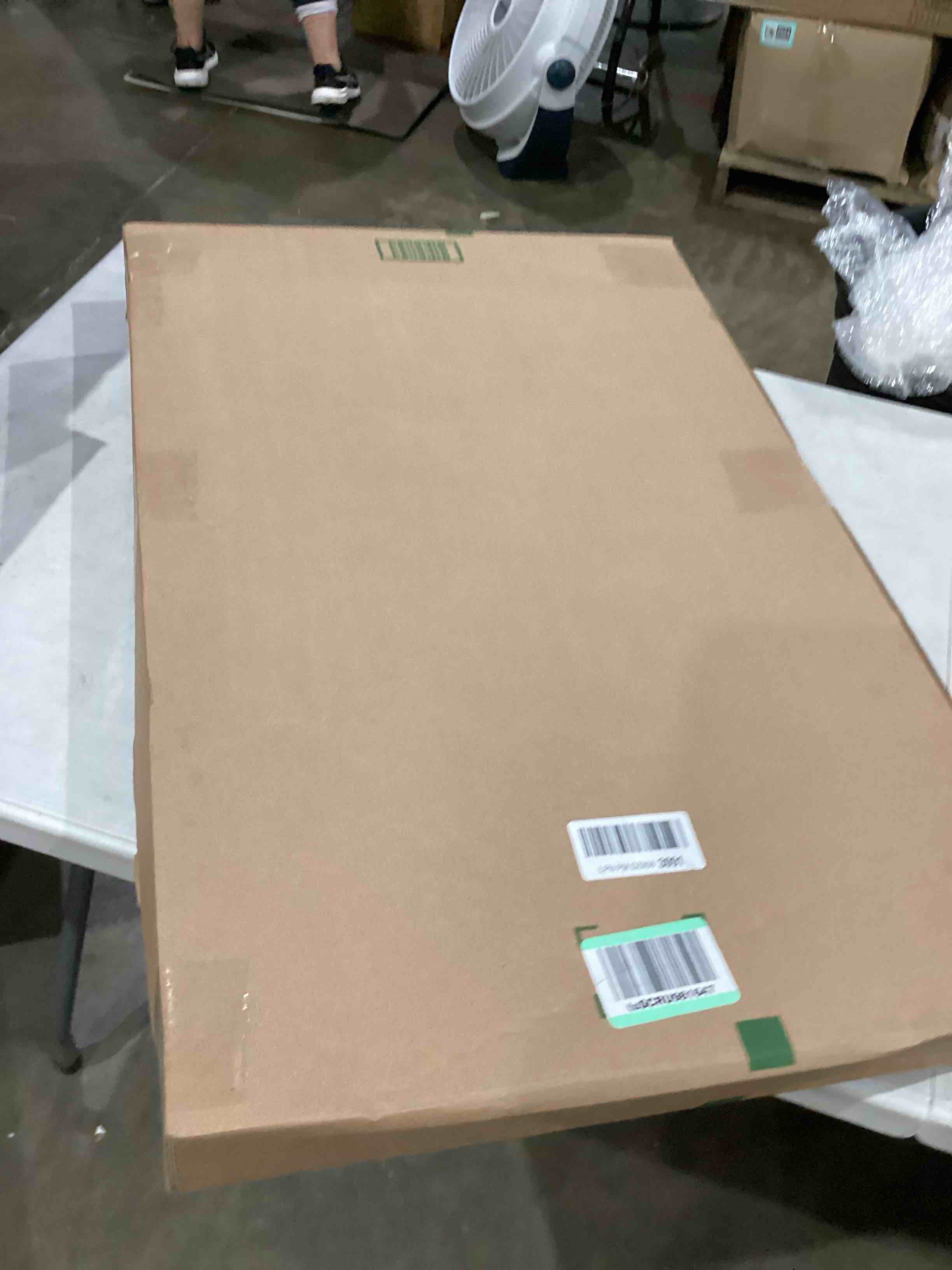 https://s3.amazonaws.com/lotting-images-prod/bidfta/GRA1994842_1753468391211.jpeg