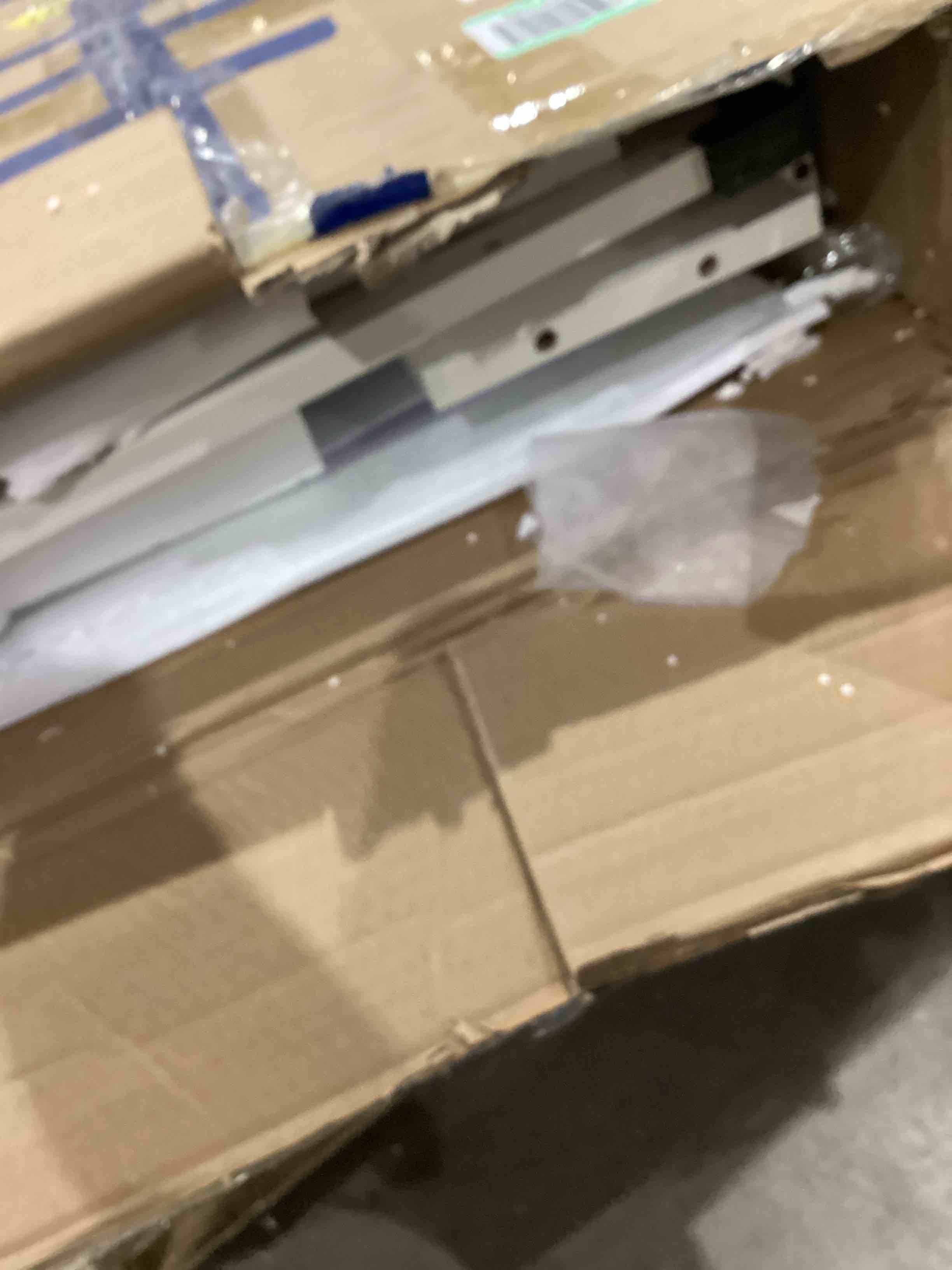 https://s3.amazonaws.com/lotting-images-prod/bidfta/GRA1994872_1753470229849.jpeg