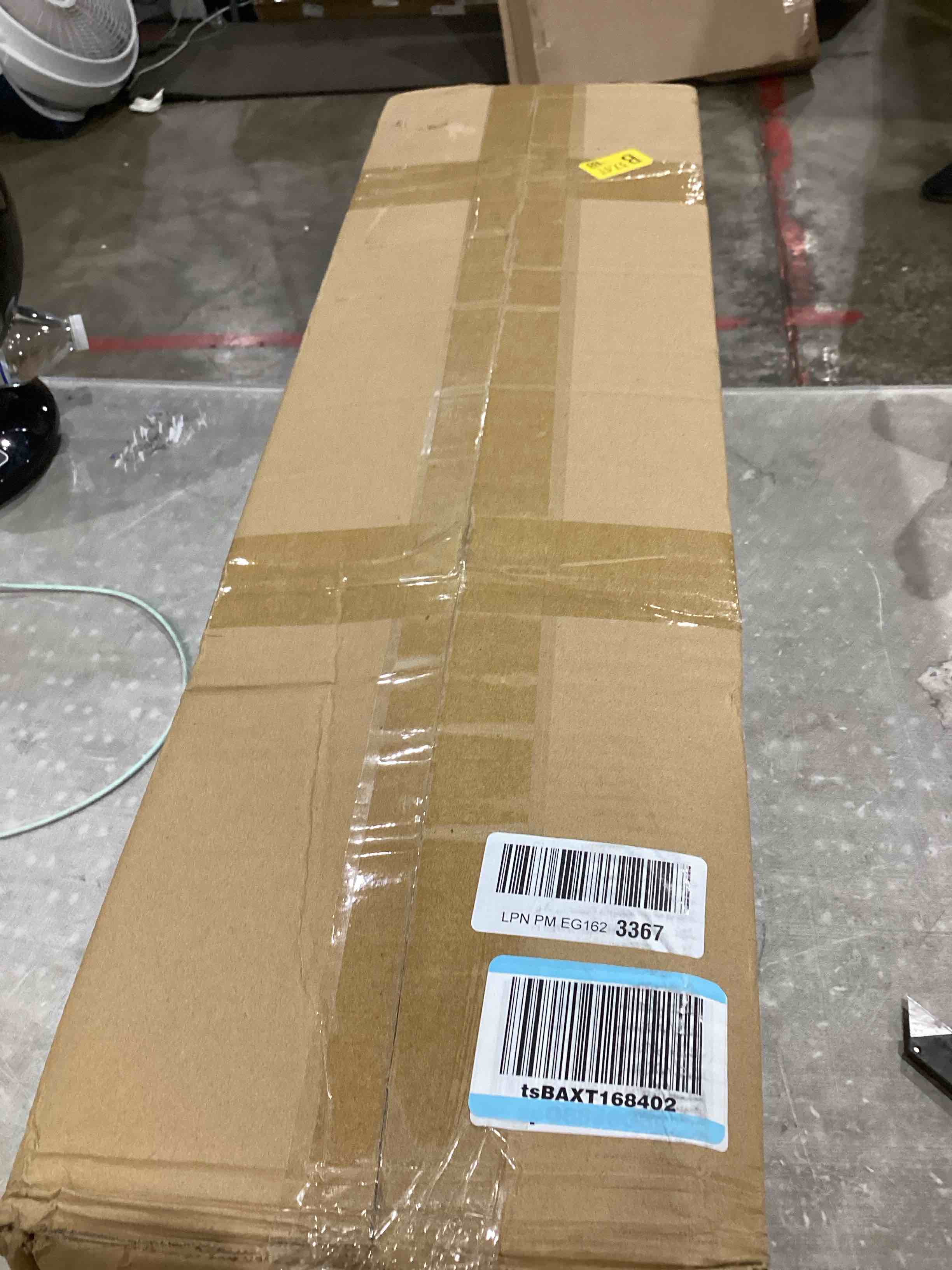https://s3.amazonaws.com/lotting-images-prod/bidfta/GRA1998890_1750951006716.jpeg