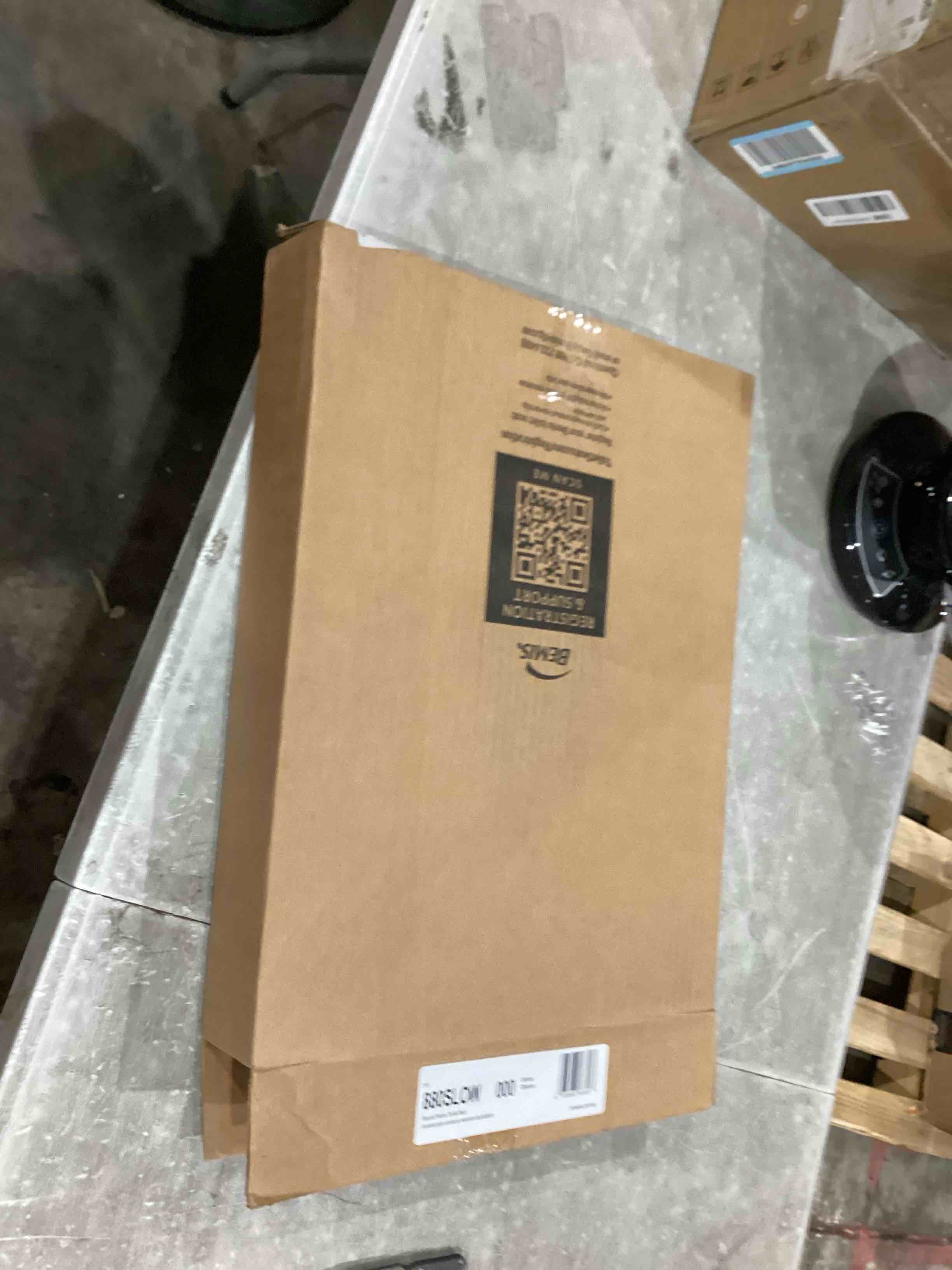 https://s3.amazonaws.com/lotting-images-prod/bidfta/GRA1998894_1750951576875.jpeg