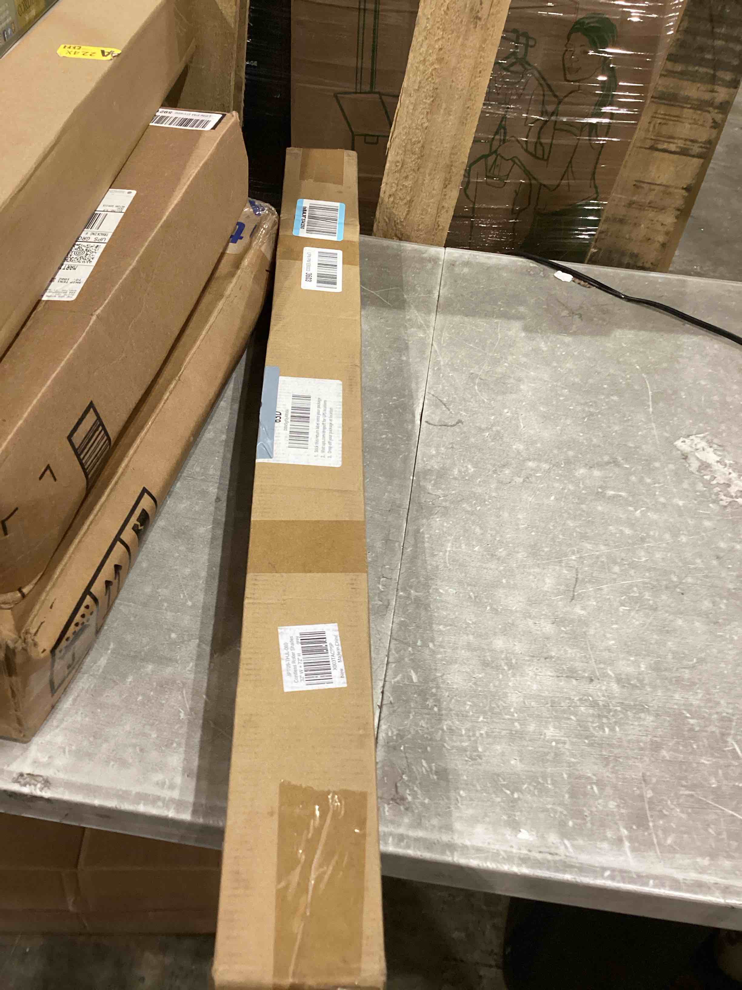 https://s3.amazonaws.com/lotting-images-prod/bidfta/GRA1998937_1750963096280.jpeg