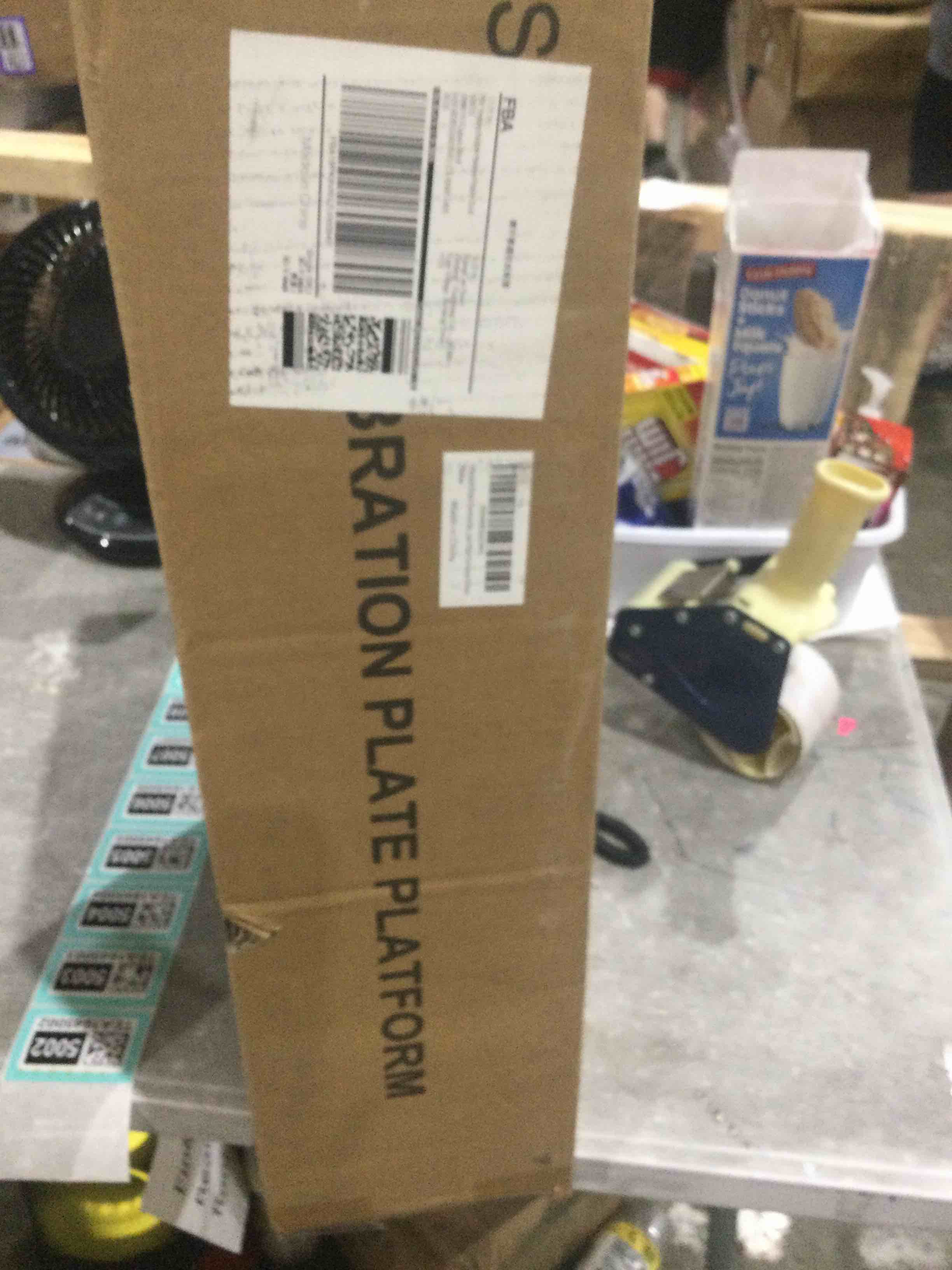https://s3.amazonaws.com/lotting-images-prod/bidfta/GRA1998996_1751033037875.jpeg