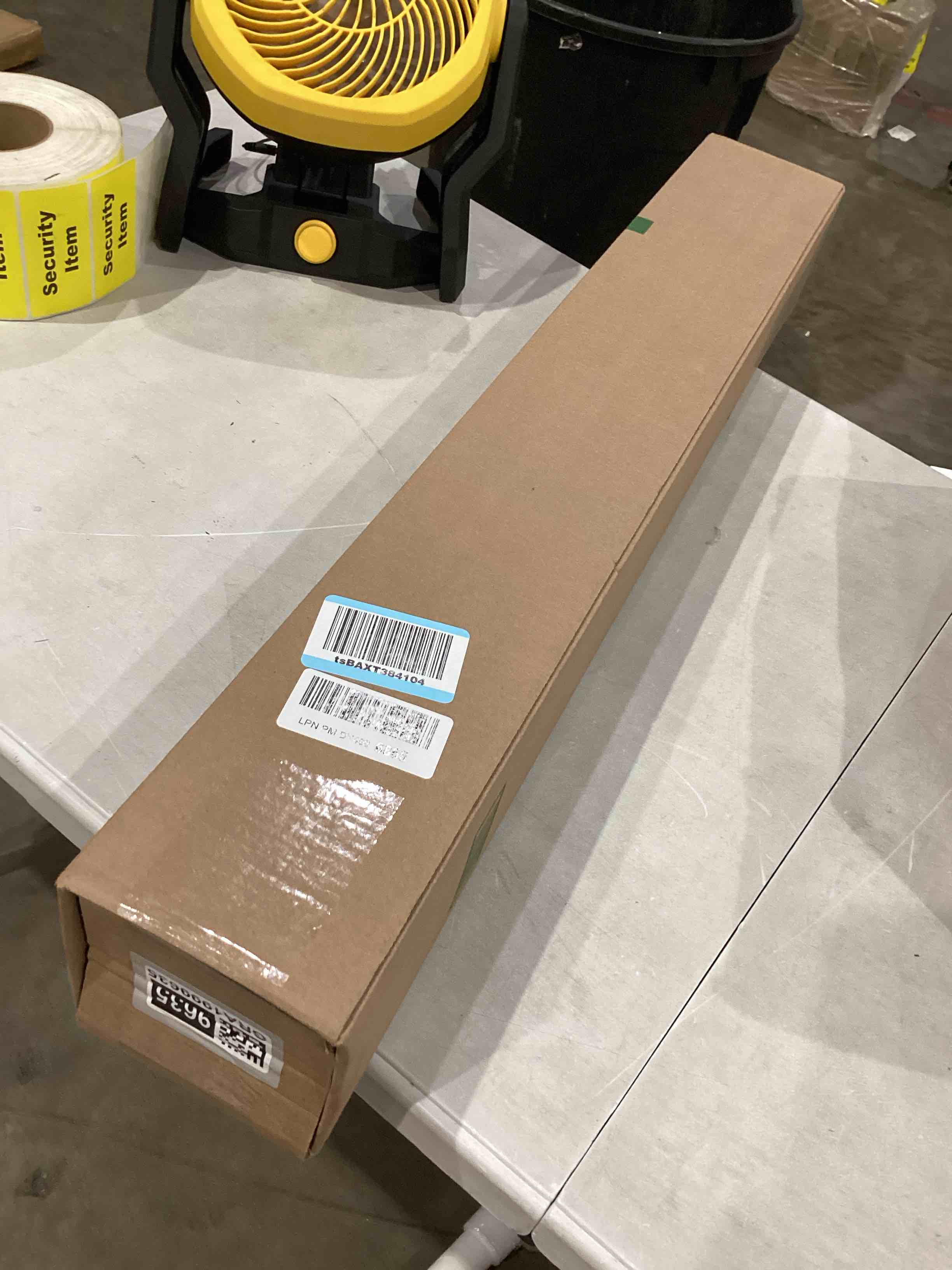https://s3.amazonaws.com/lotting-images-prod/bidfta/GRA1999635_1752079932936.jpeg