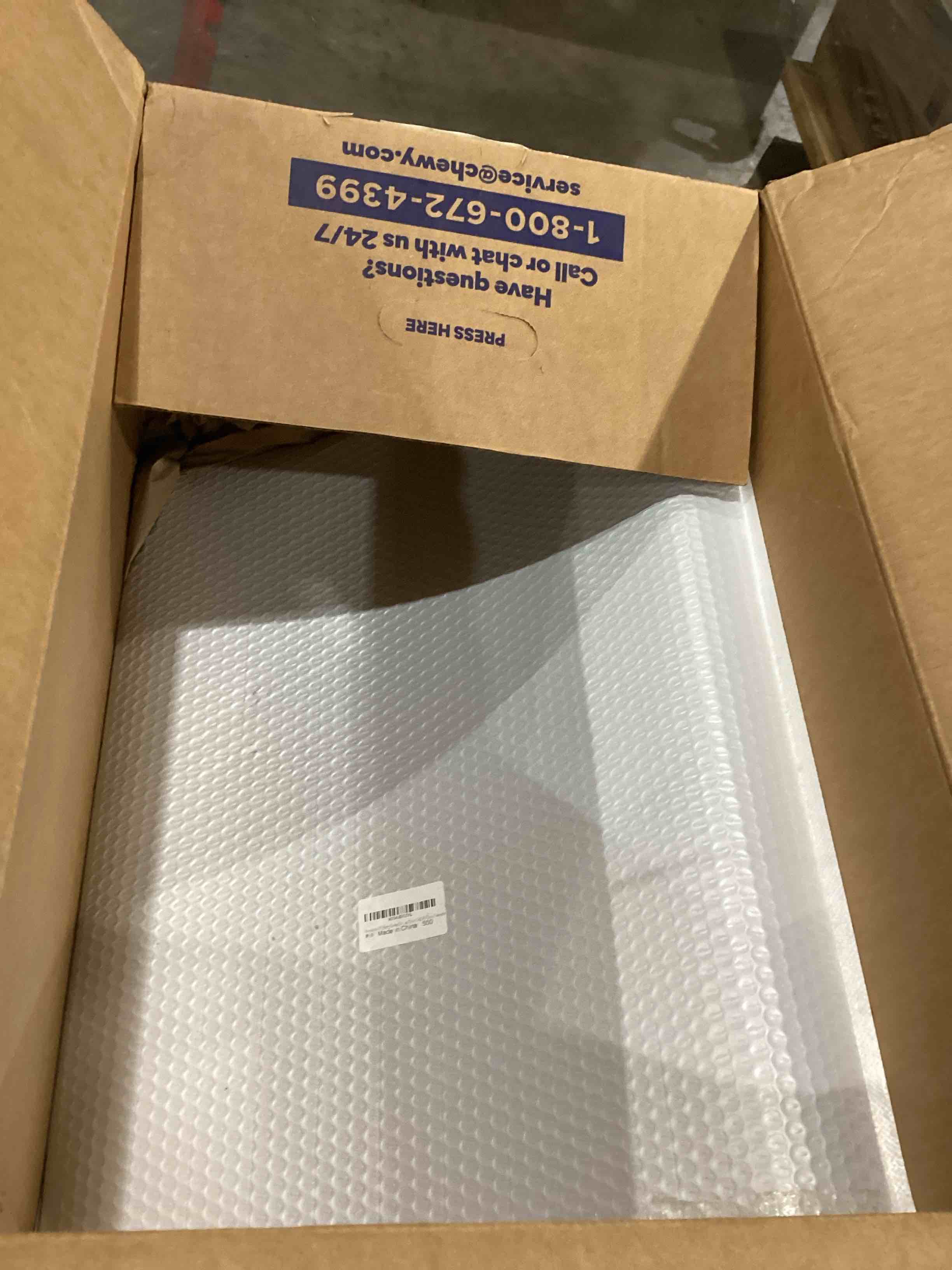 https://s3.amazonaws.com/lotting-images-prod/bidfta/GRA2000160_1749554513316.jpeg