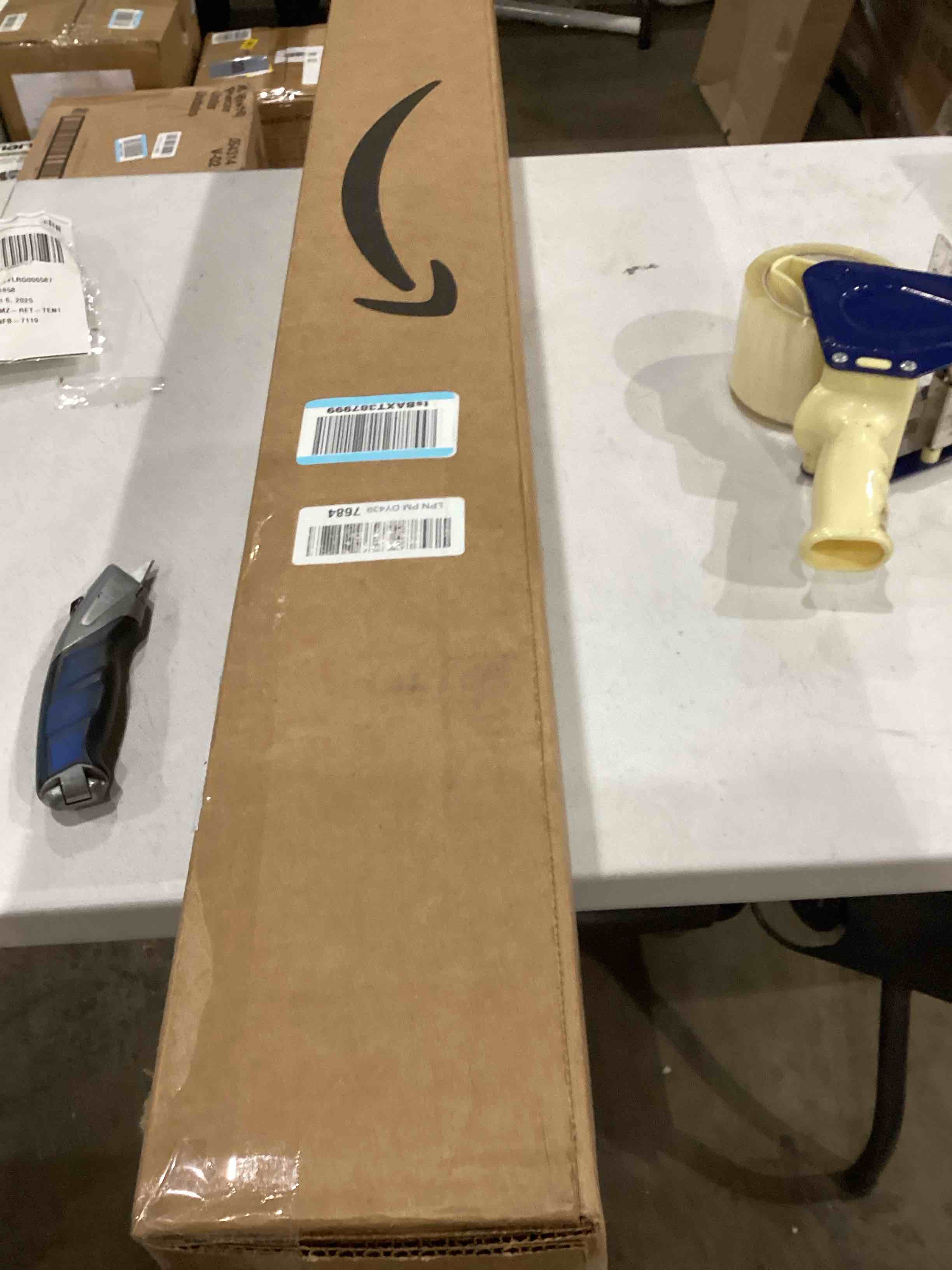 https://s3.amazonaws.com/lotting-images-prod/bidfta/GRA2000433_1749655408421.jpeg