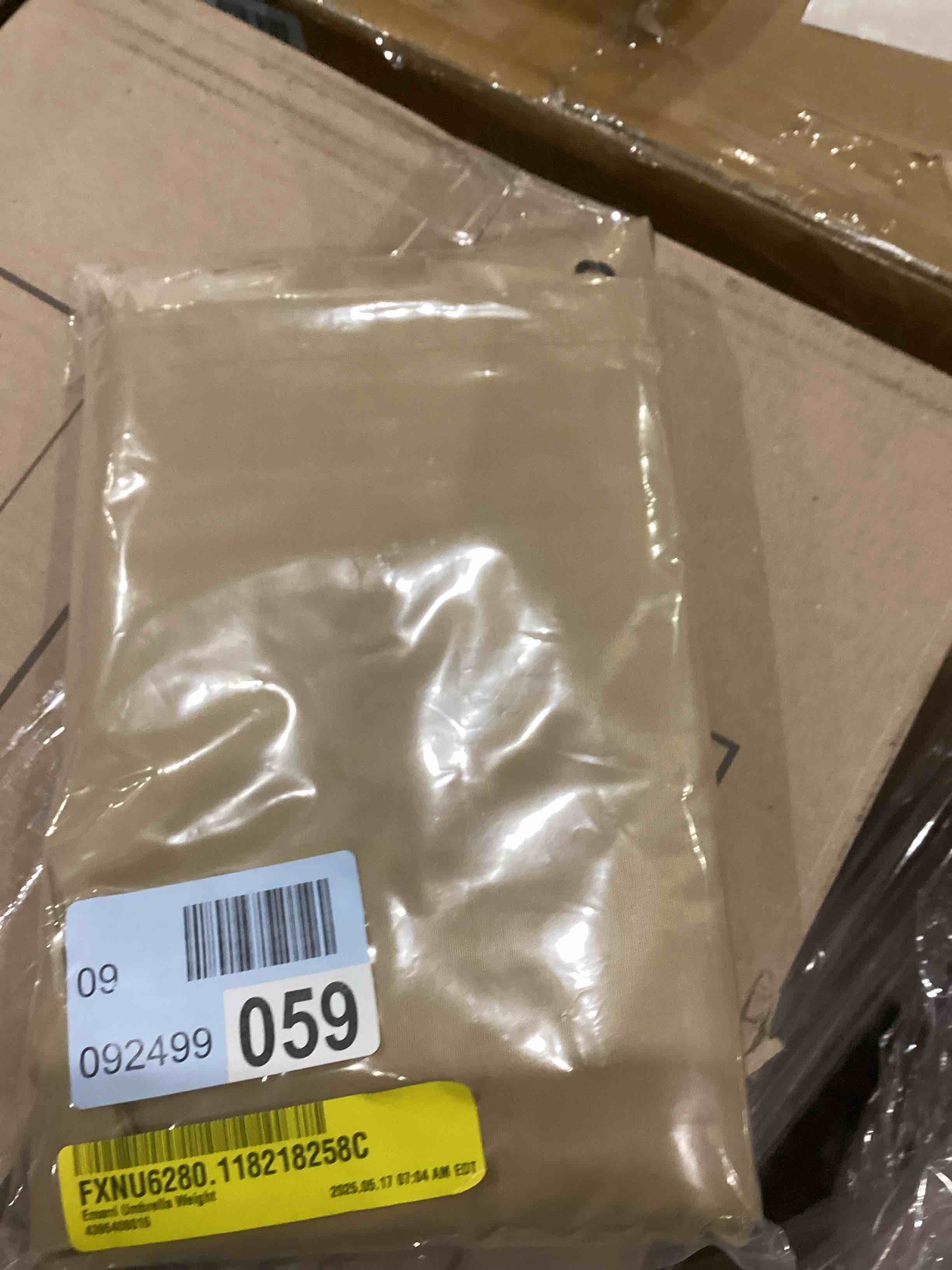 https://s3.amazonaws.com/lotting-images-prod/bidfta/GRA2000723_1749813346914.jpeg