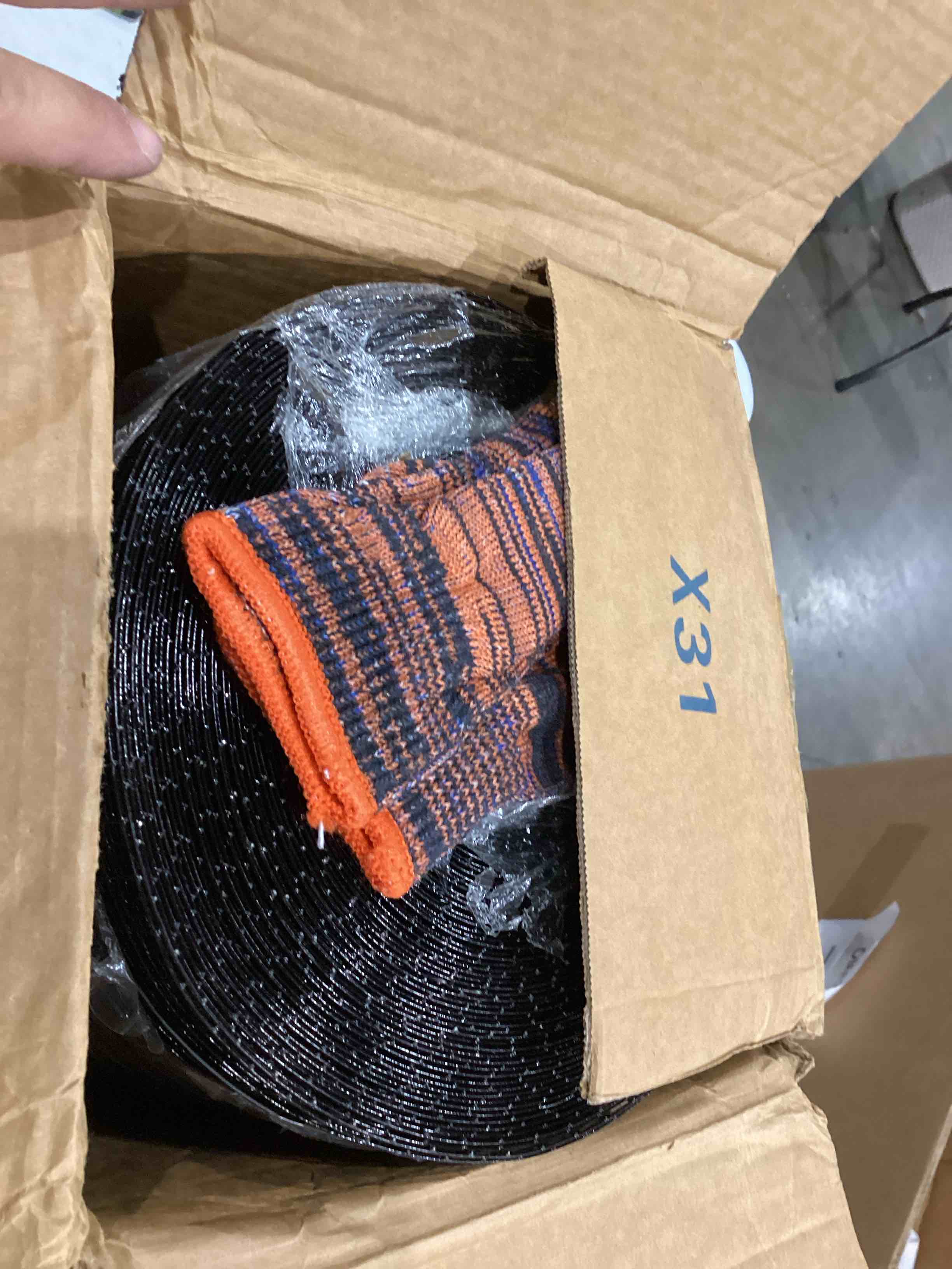 https://s3.amazonaws.com/lotting-images-prod/bidfta/GRA2000884_1749920839616.jpeg