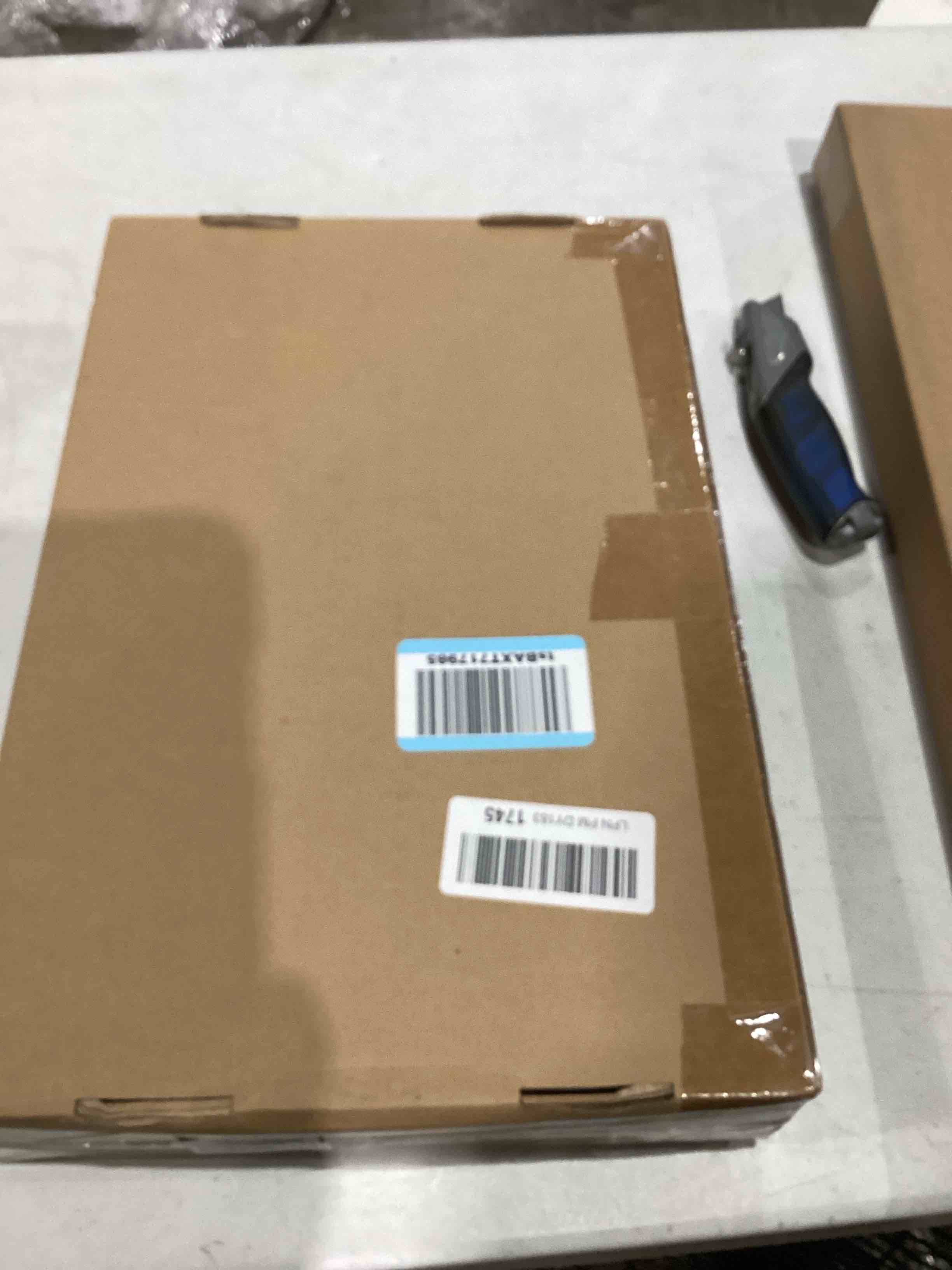 https://s3.amazonaws.com/lotting-images-prod/bidfta/GRA2001738_1750704644448.jpeg