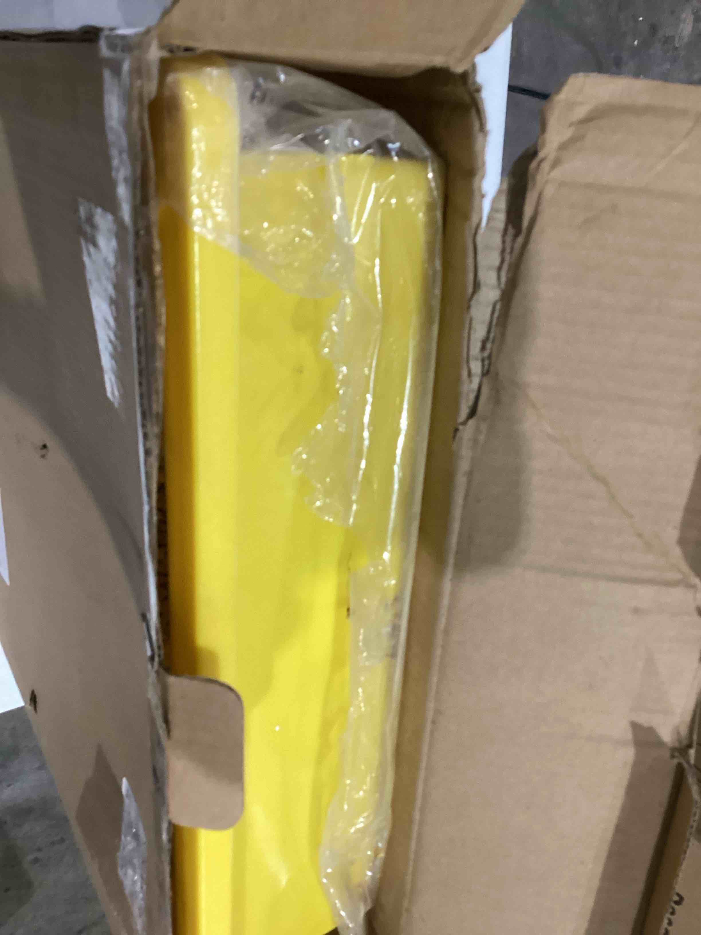 https://s3.amazonaws.com/lotting-images-prod/bidfta/GRA2001835_1750780124441.jpeg